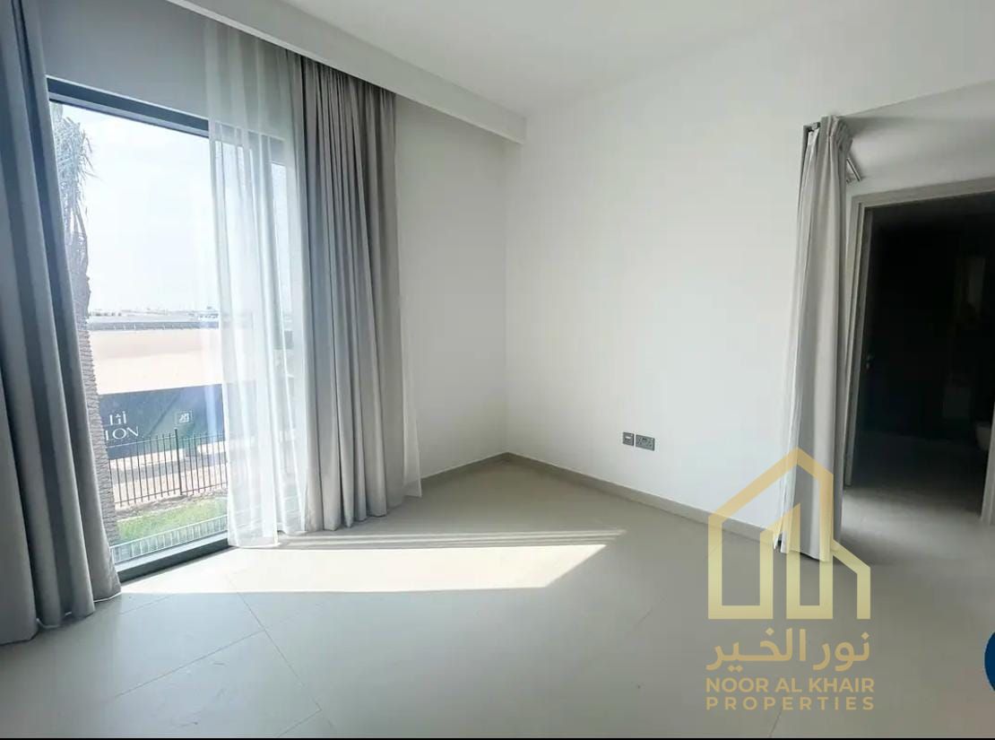 Community Expert | Corner Plot | Ready to Move