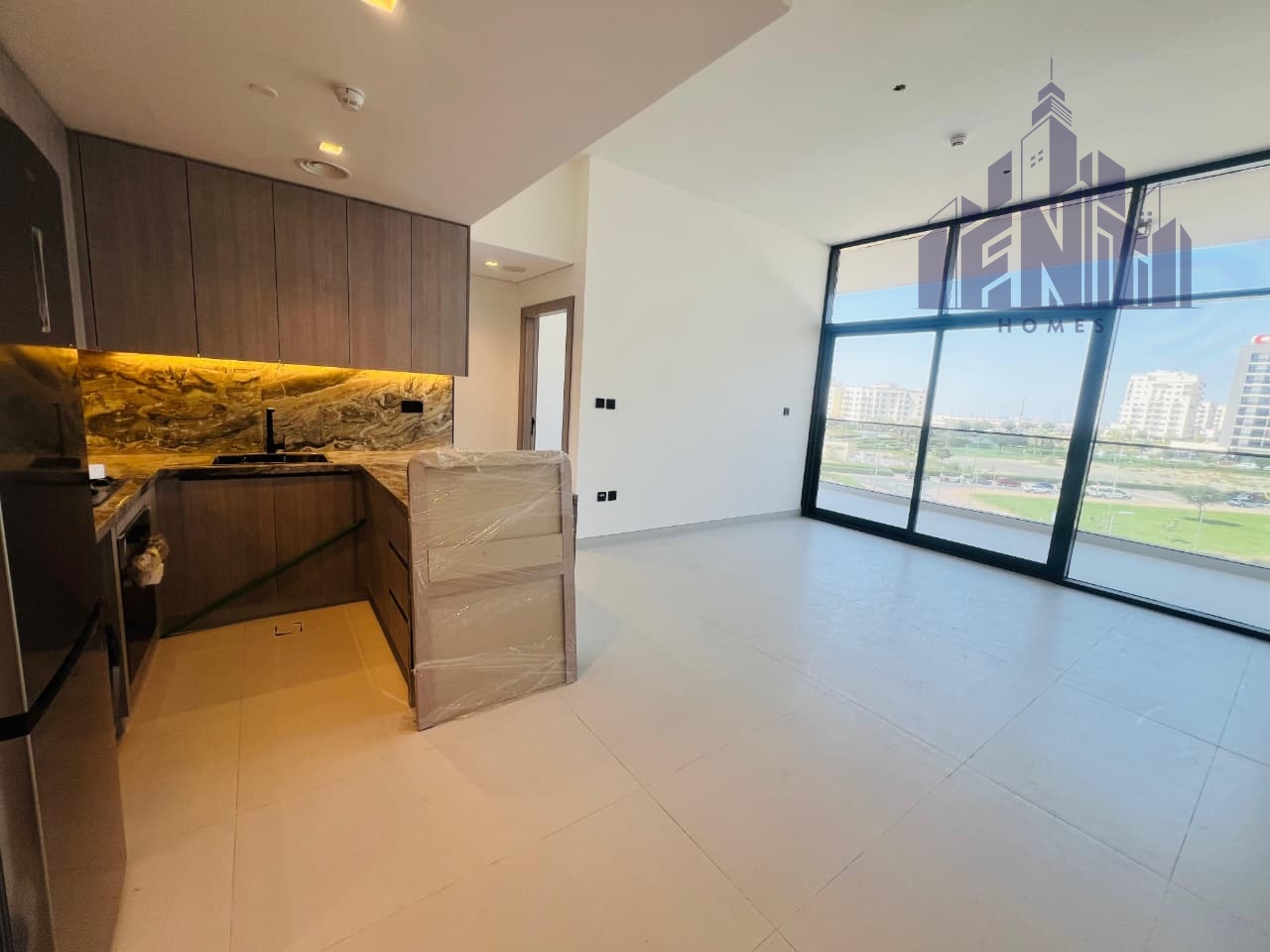 1 Bed Brand New l Large unit l Open view