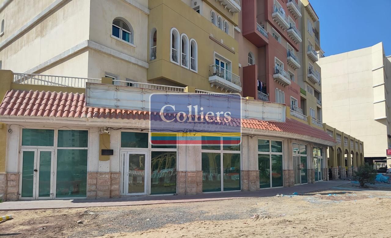 Expanded Merge Retail Space w/ Maximum Visibility