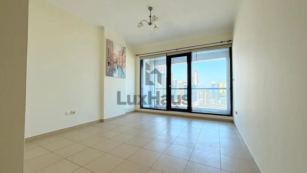 1BR Apartment | Duplex | Balcony | High Floor| Unfurnished| Spacious
