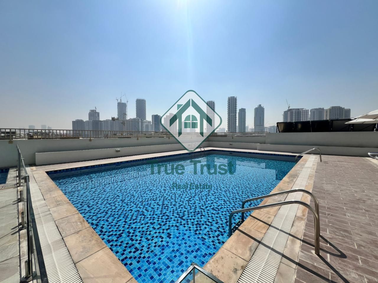FULLY UPGRADED | HOT PRICE | BIG SIZE