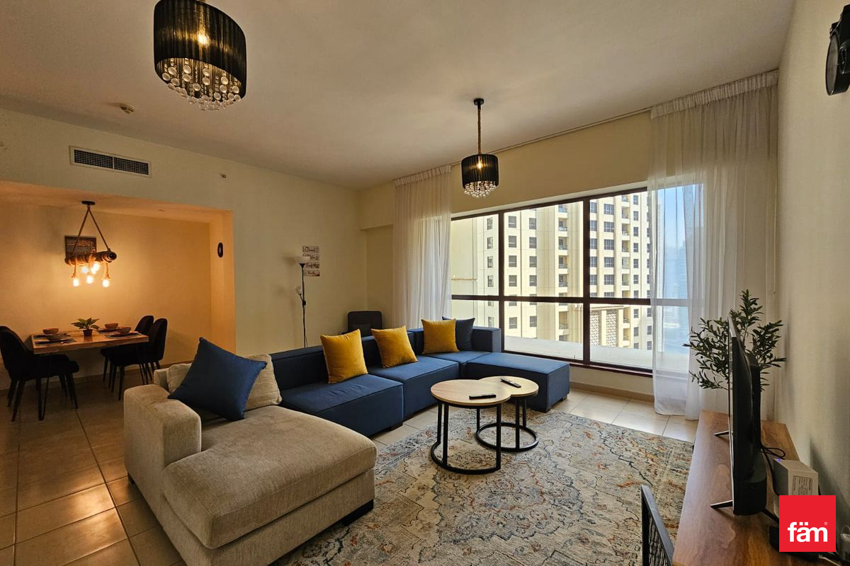 Fully Furnished APT | Walking Distance To Beach |