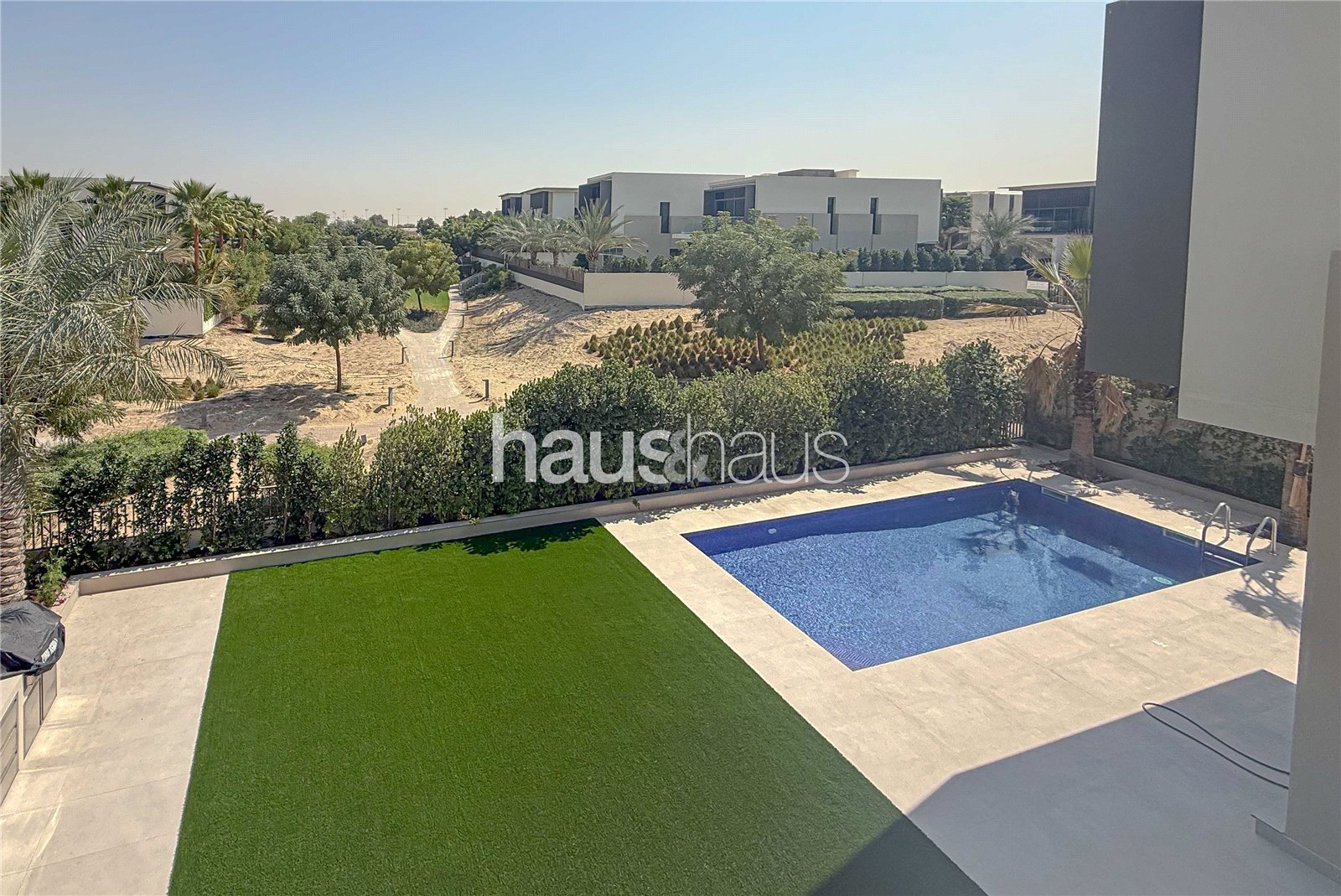 Private Pool | Single Row | Well Maintained