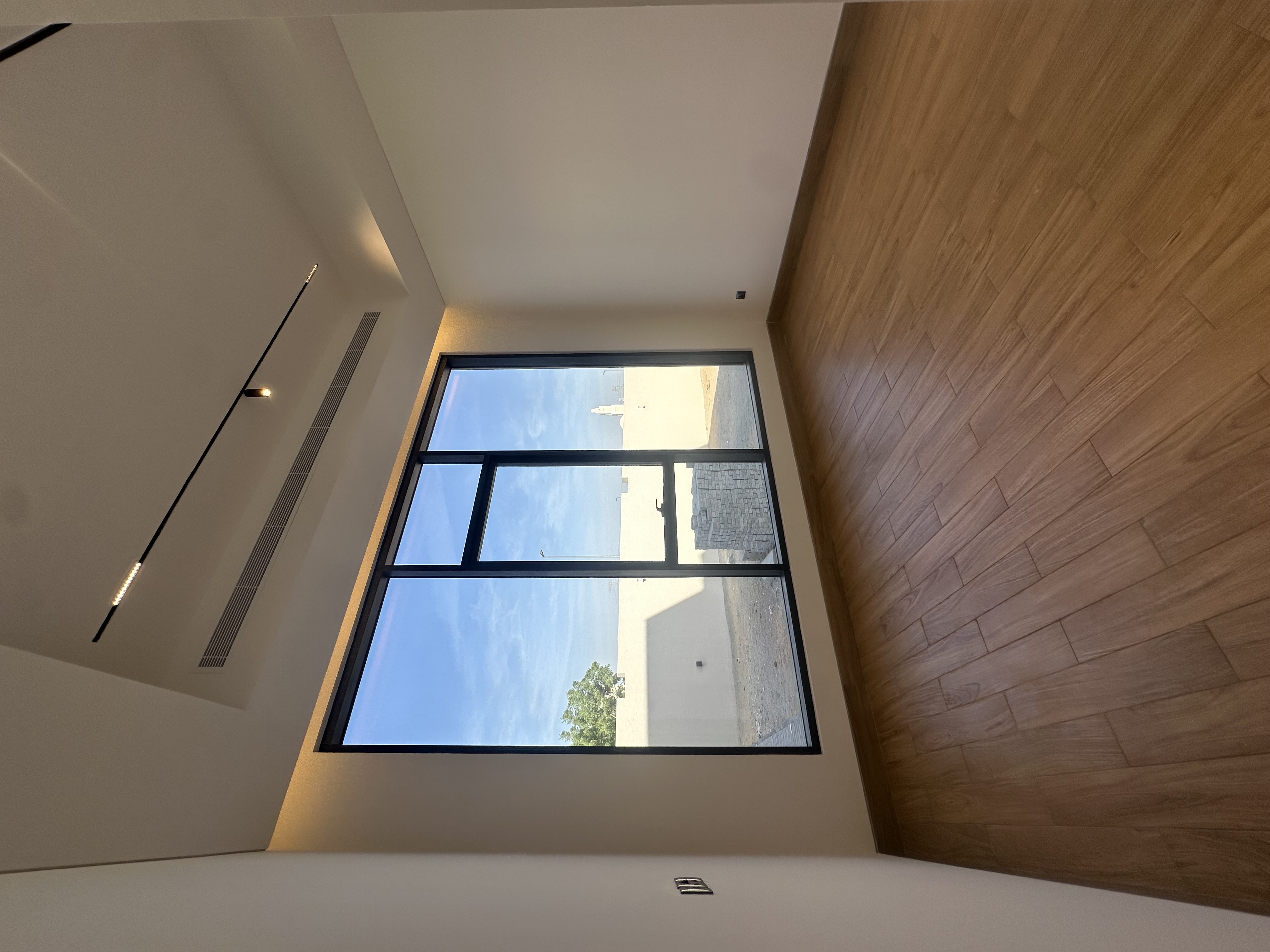 Luxury villa(5 bed room+2 living room +maid room+driver room+kitchen+parking