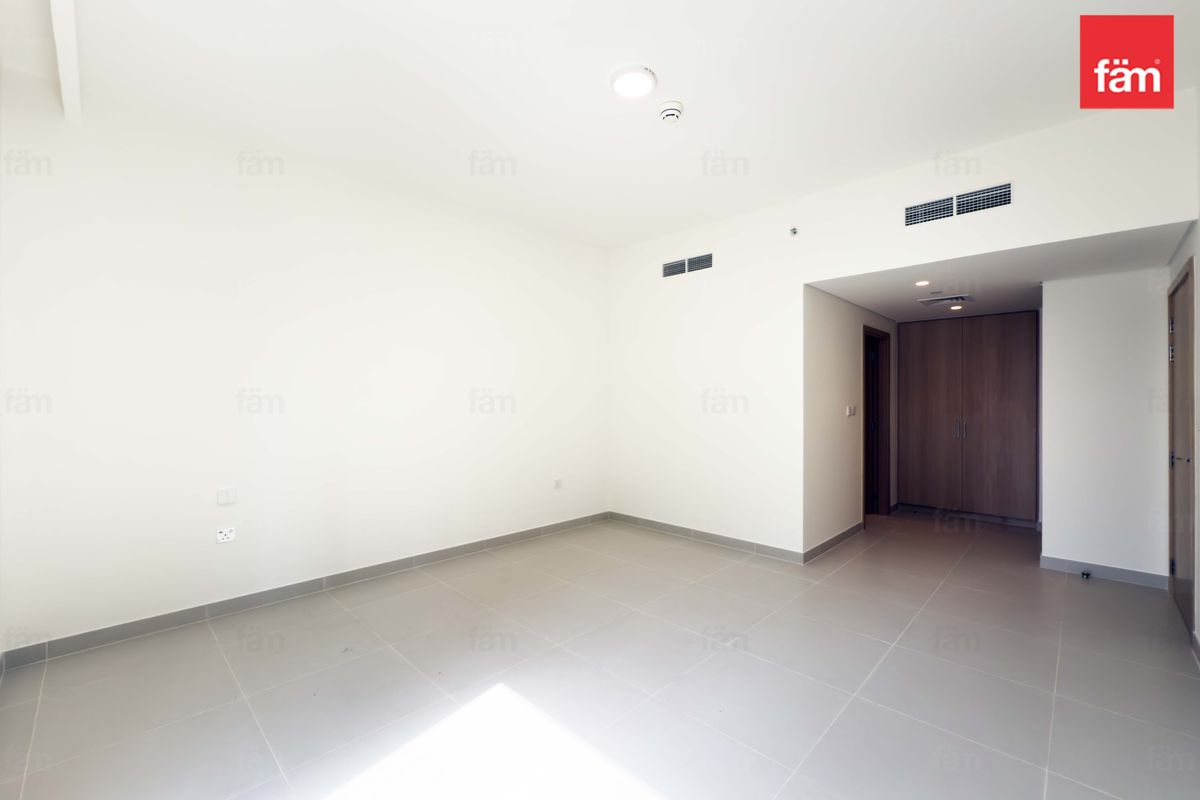 Big Layout | Low Floor | Seaview