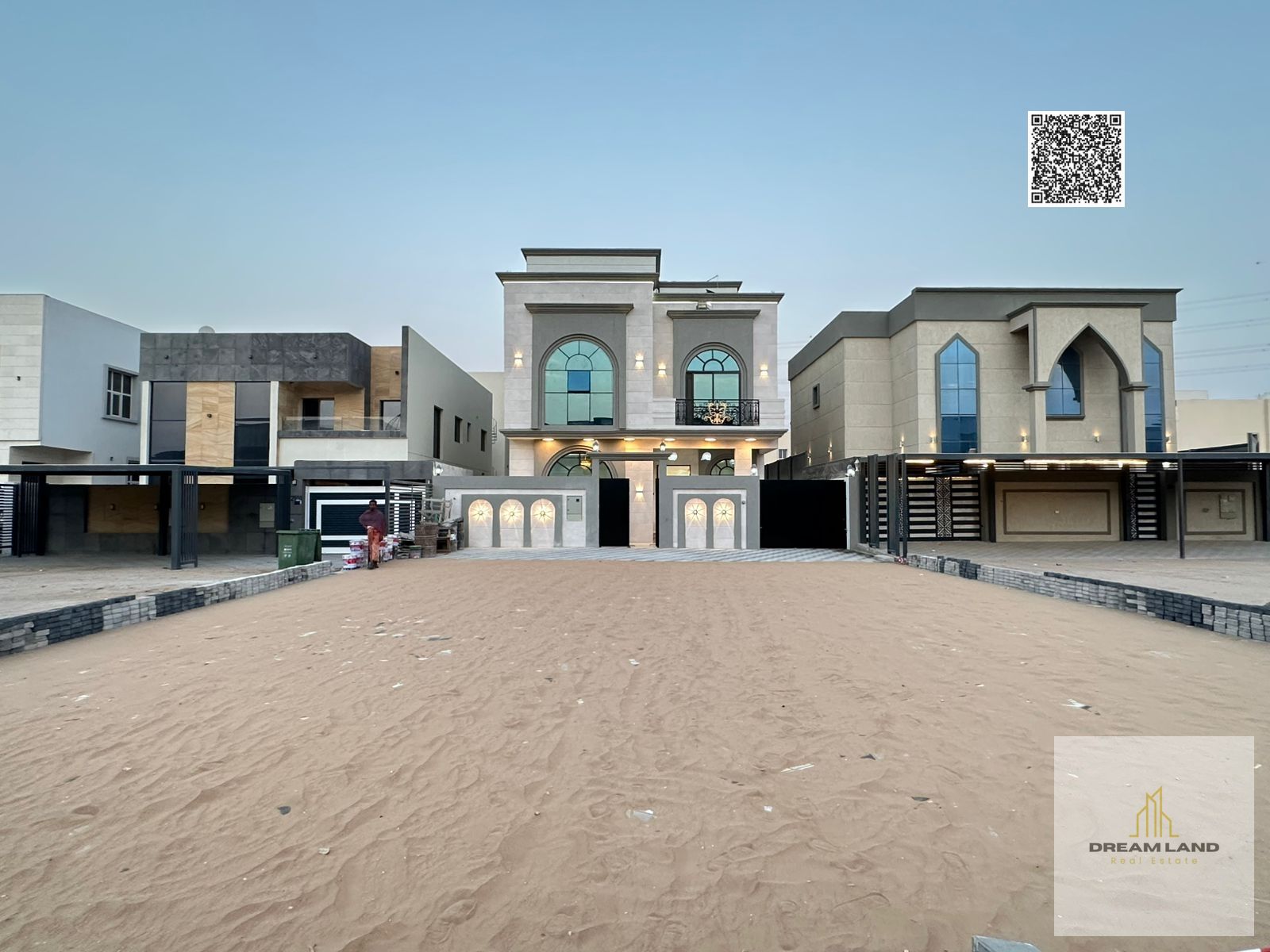 Luxury villa in Al-Haliou – 7 master bedrooms, elegant design and spacious area at an attractive price