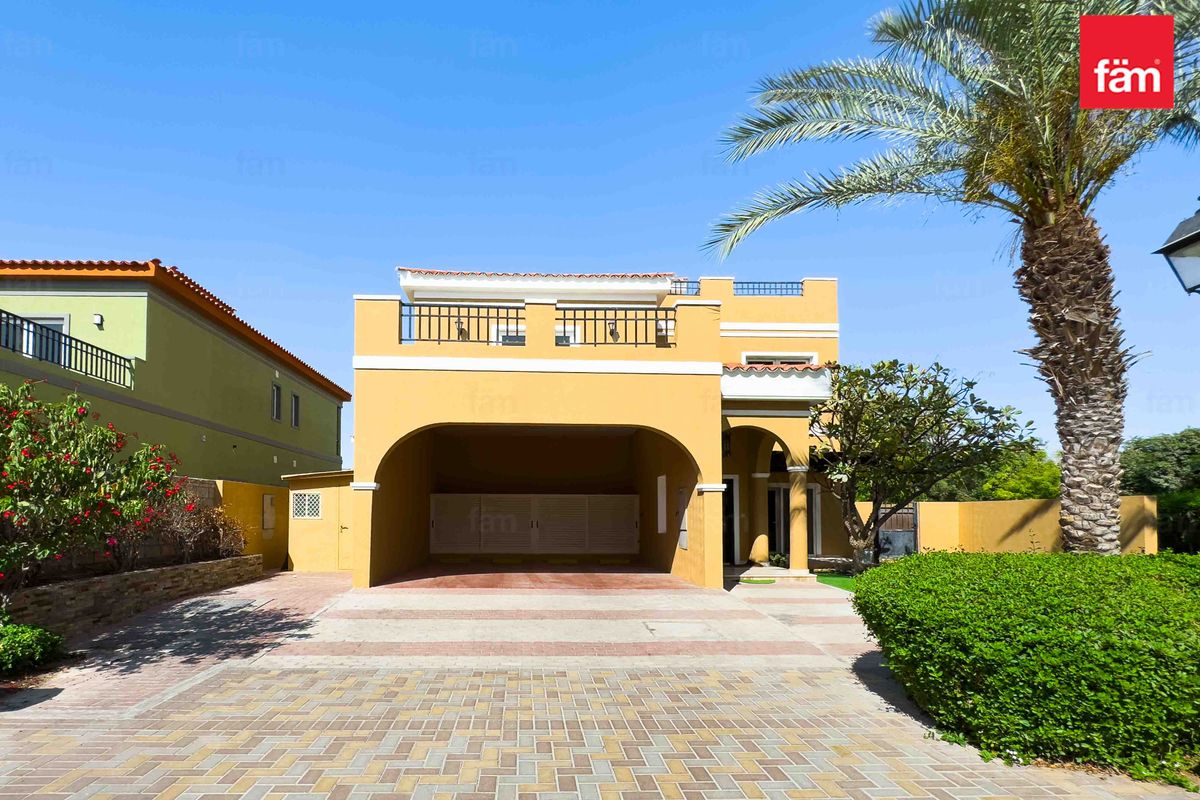5BHK + Maid's | Private Pool | Spacious Layout