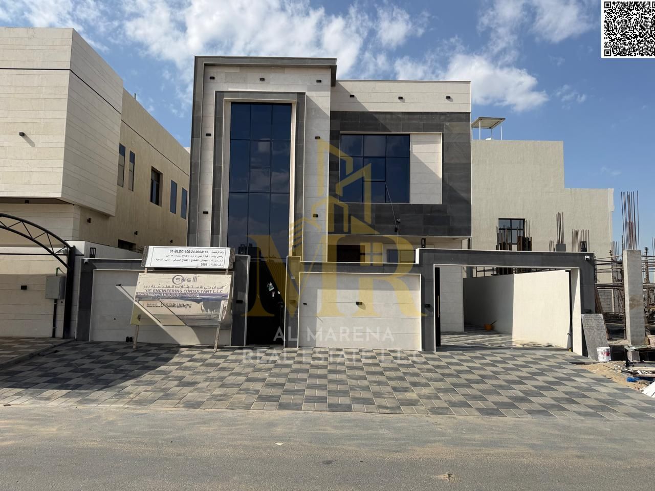 Luxury 5-bedroom villa with central air conditioning, freehold ownership and inheritance, close to all services in a prime location for family living.