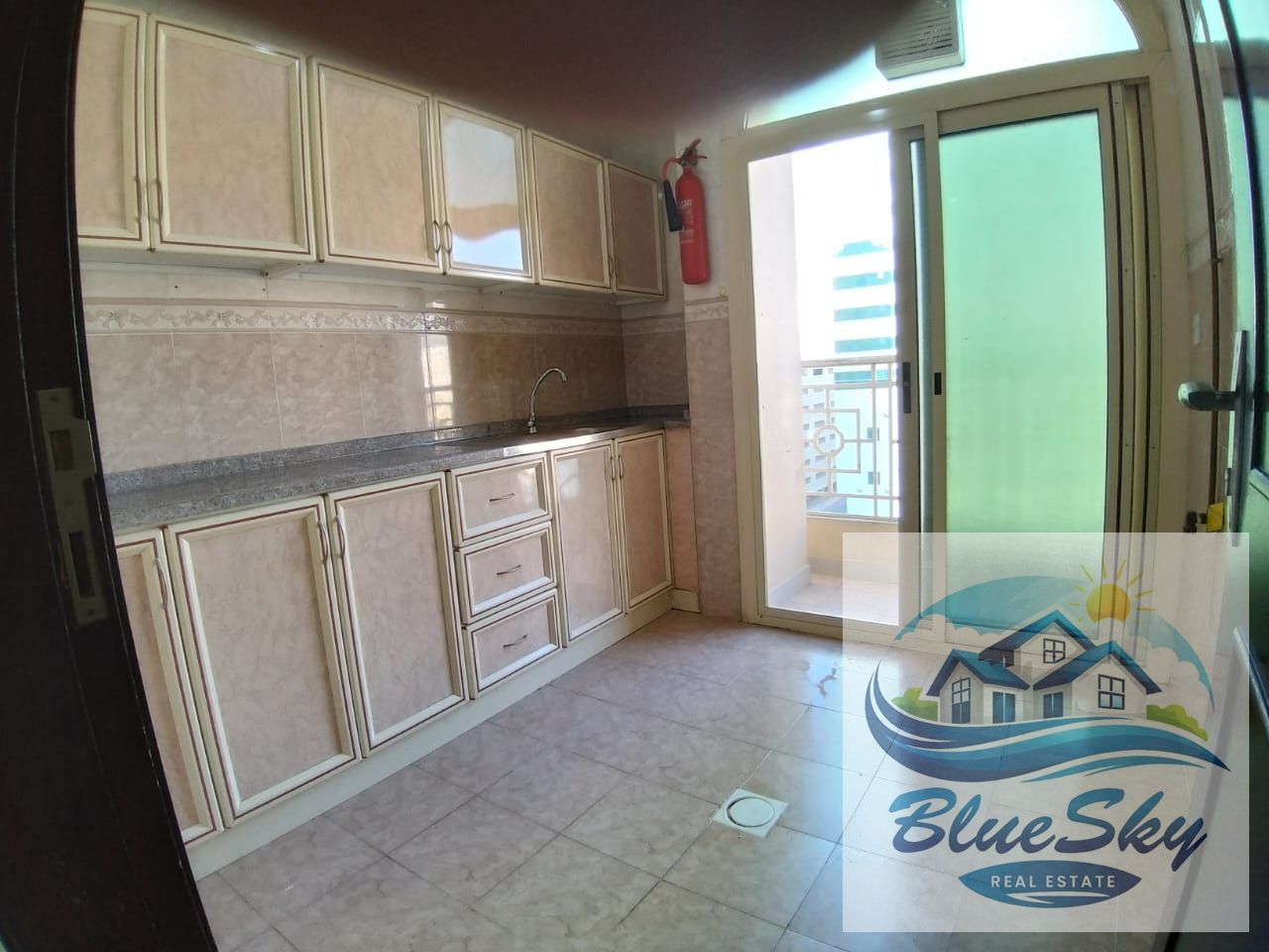 LAST OPTION 1bhk With balcony close to king faisal road just for rent 30k