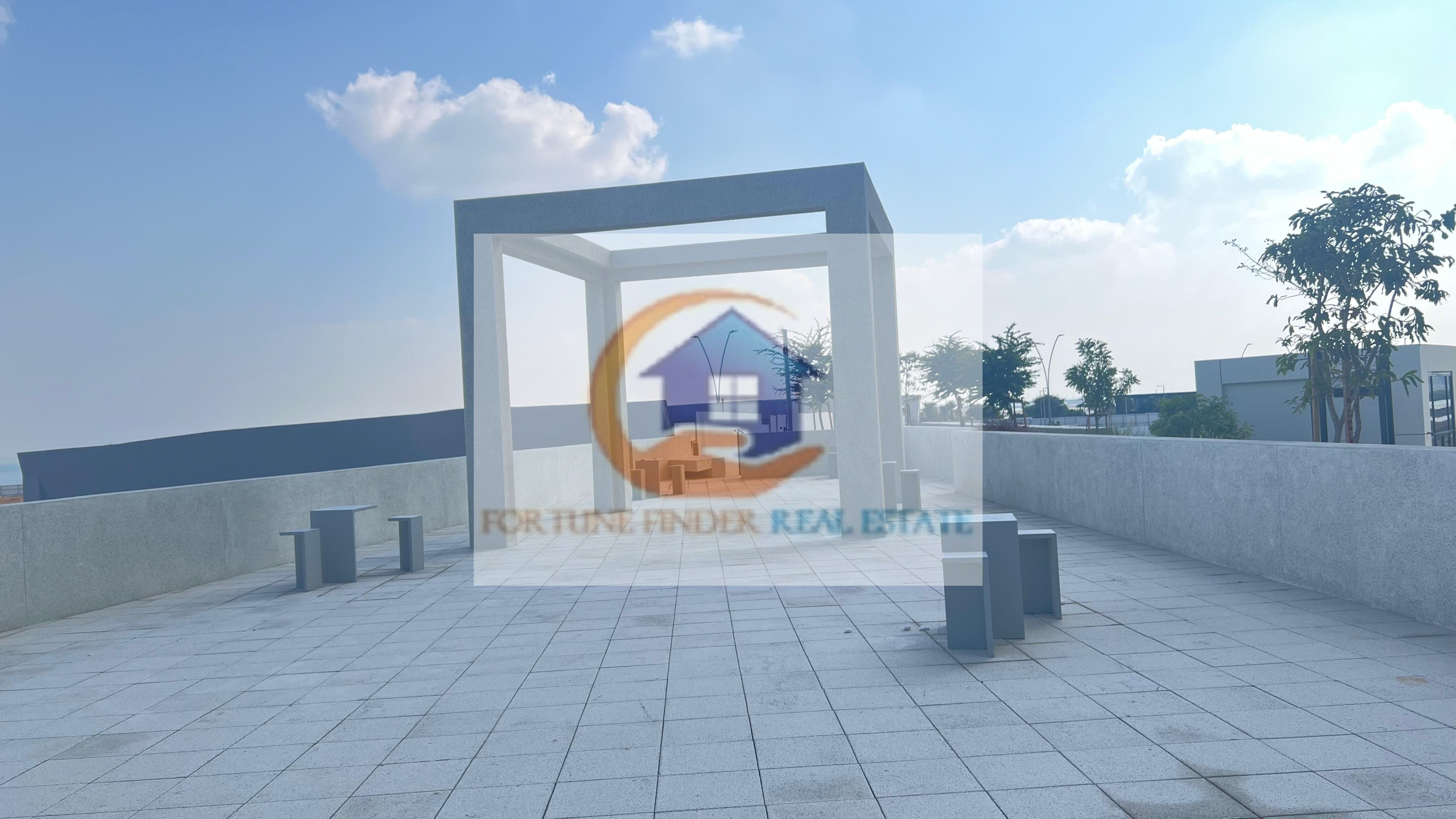 Spacious 1 BR Apartment Pixel w/ 2 Balcony