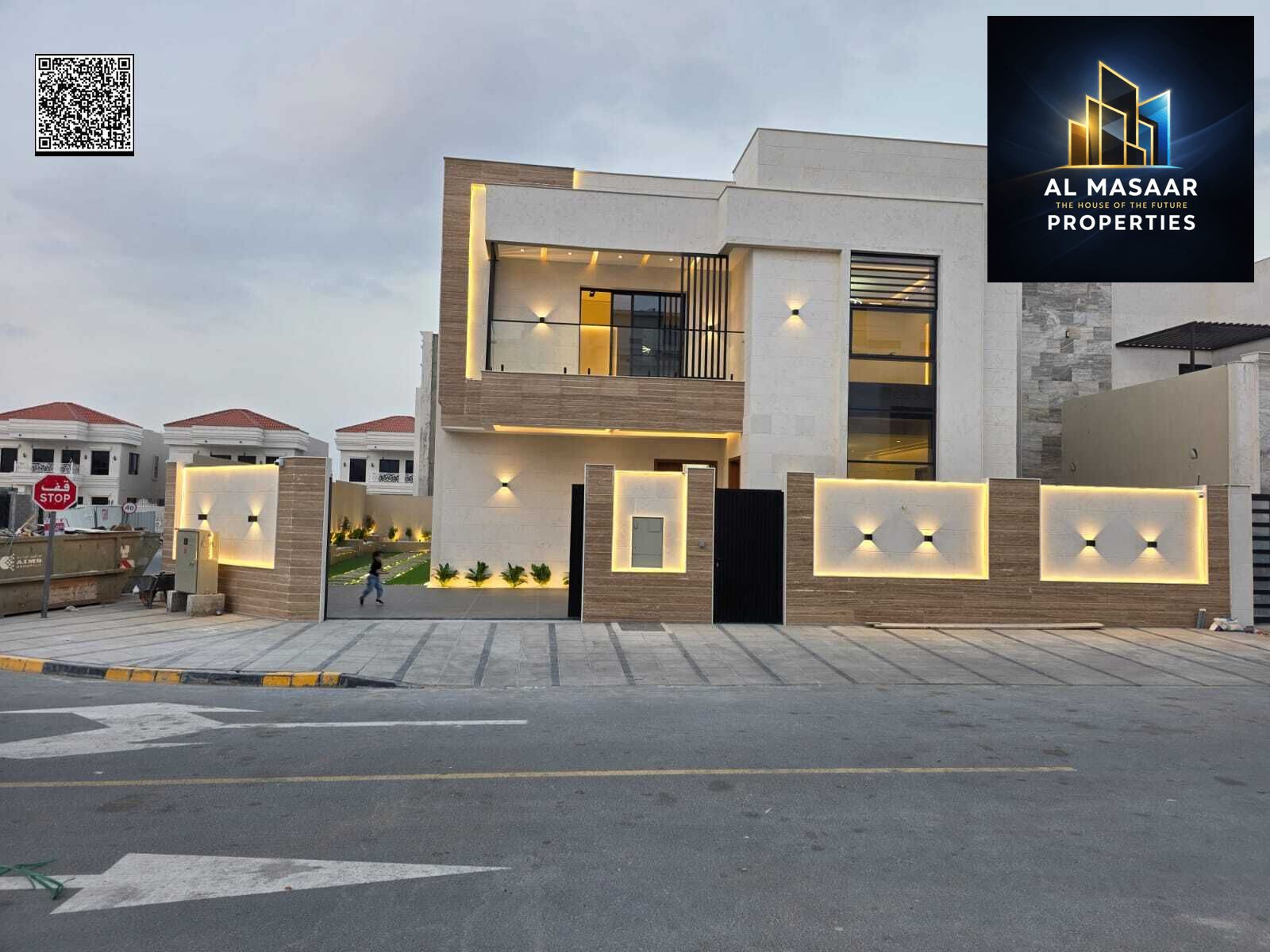 Luxury villa for sale, price inclusive of fees and negotiable. Freehold ownership for life, available to all nationalities, with easy bank financing o