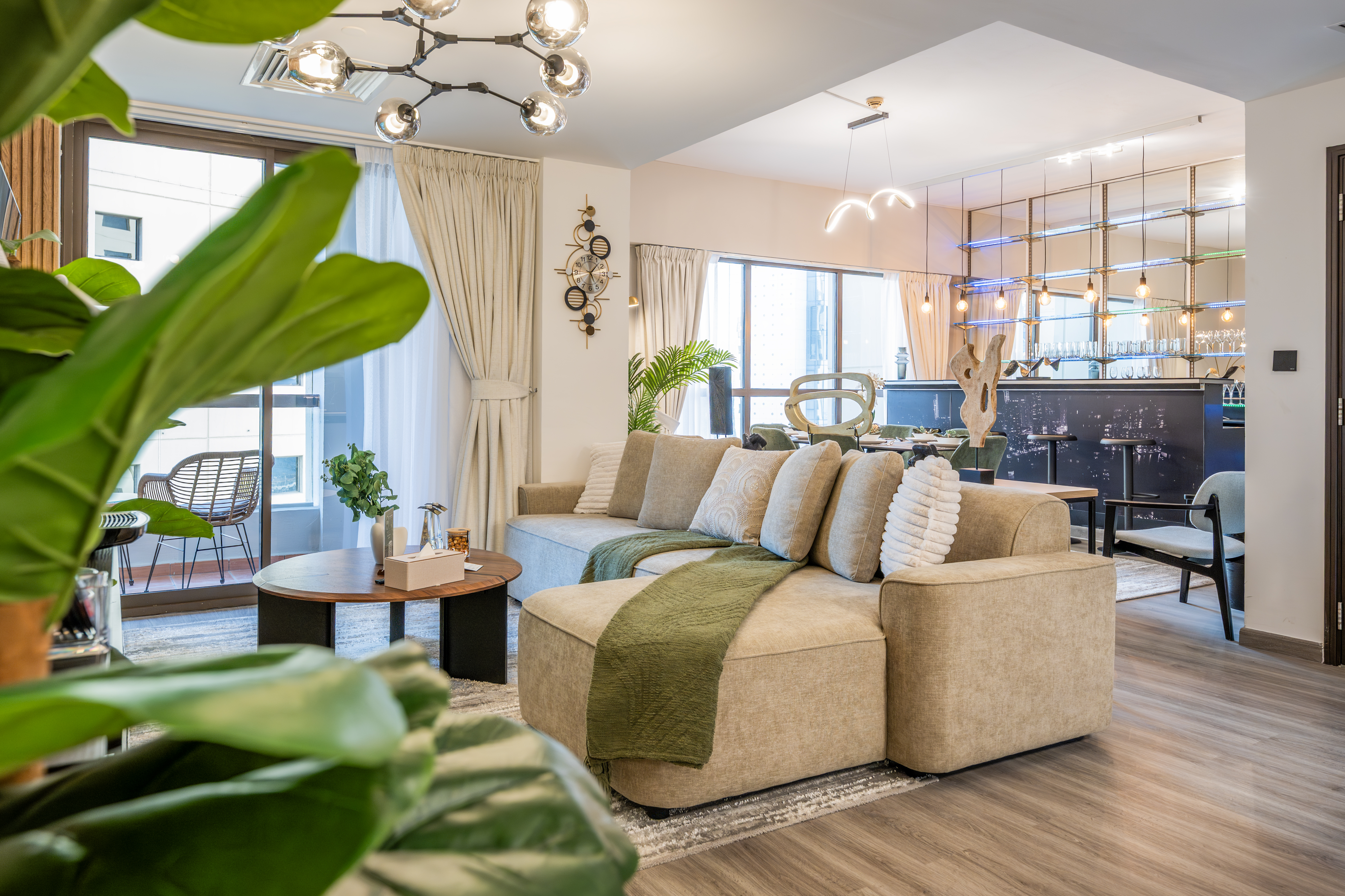 Lux 3 BR with sea view in JBR