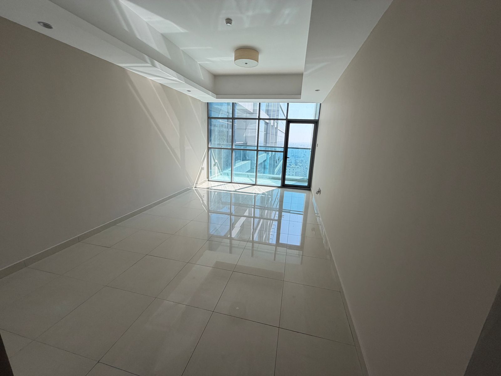 Master bedroom and living room - panoramic view - annual rent - central air conditioning - built-in wardrobes - garden, gym, and swimming pool - free