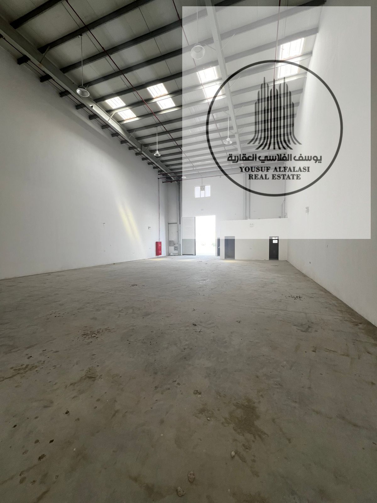 Warehouse rent in Umm Al Quwai 3700 SQFT 32 KW Price 150000 AED