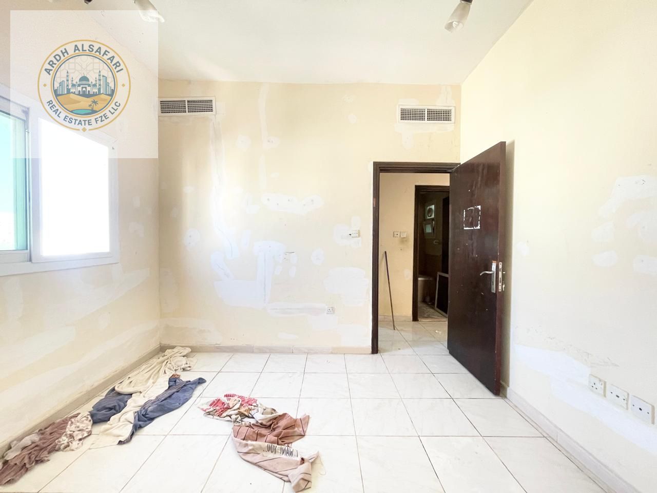 Huge Apartment 2Bedroom 2 Washroom Big Hall With Balcony Only 35k