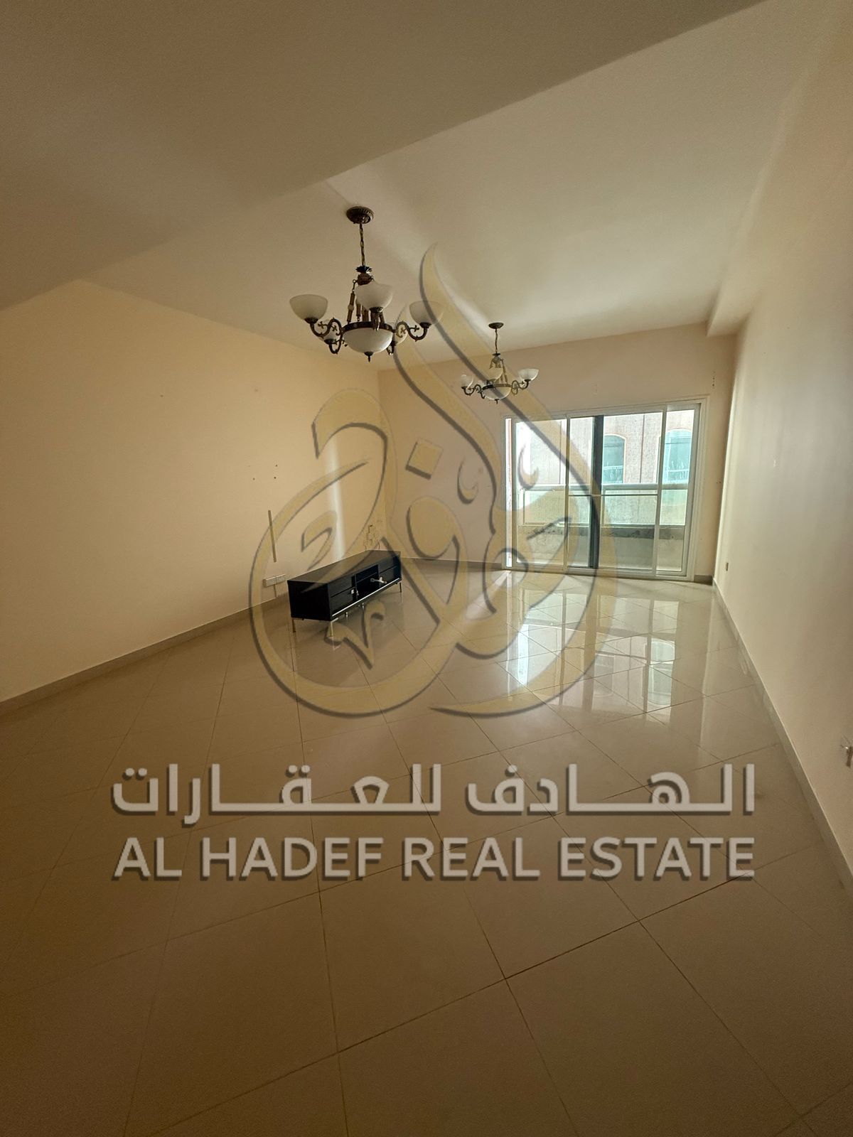 For Rent in Sharjah – Al Majaz 3 A great opportunity to live in one of Sharjah’s most prestigious areas. Spacious apartment ideal for families. Bal