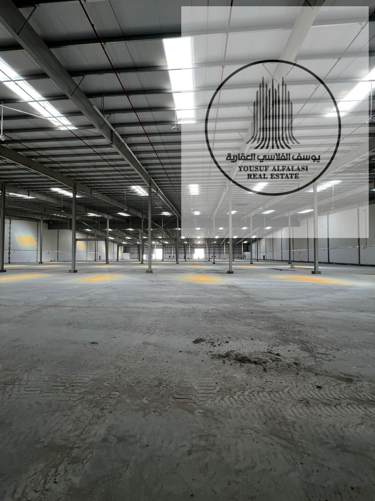 For rent in Umm Al Quwain - New warehouse, first occupant