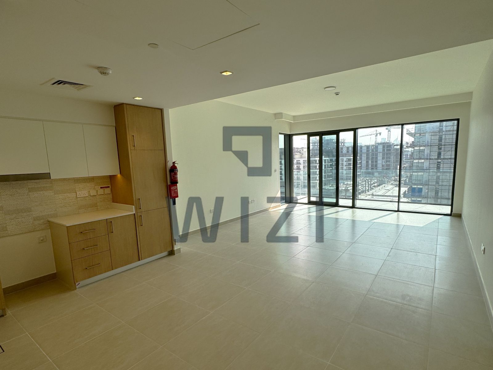 Spacious Layout | Partial Sea View | Mid Floor