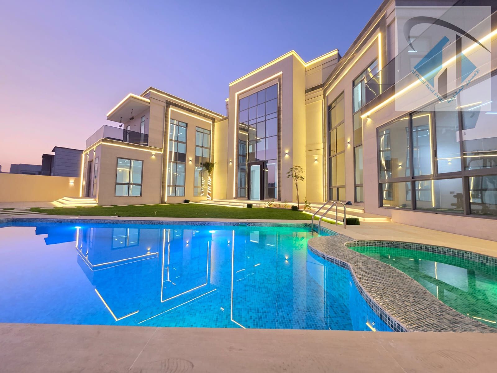 A luxury villa in the most prestigious area of Ajman with a private pool, including electricity, water and air conditioning, for a sophisticated and