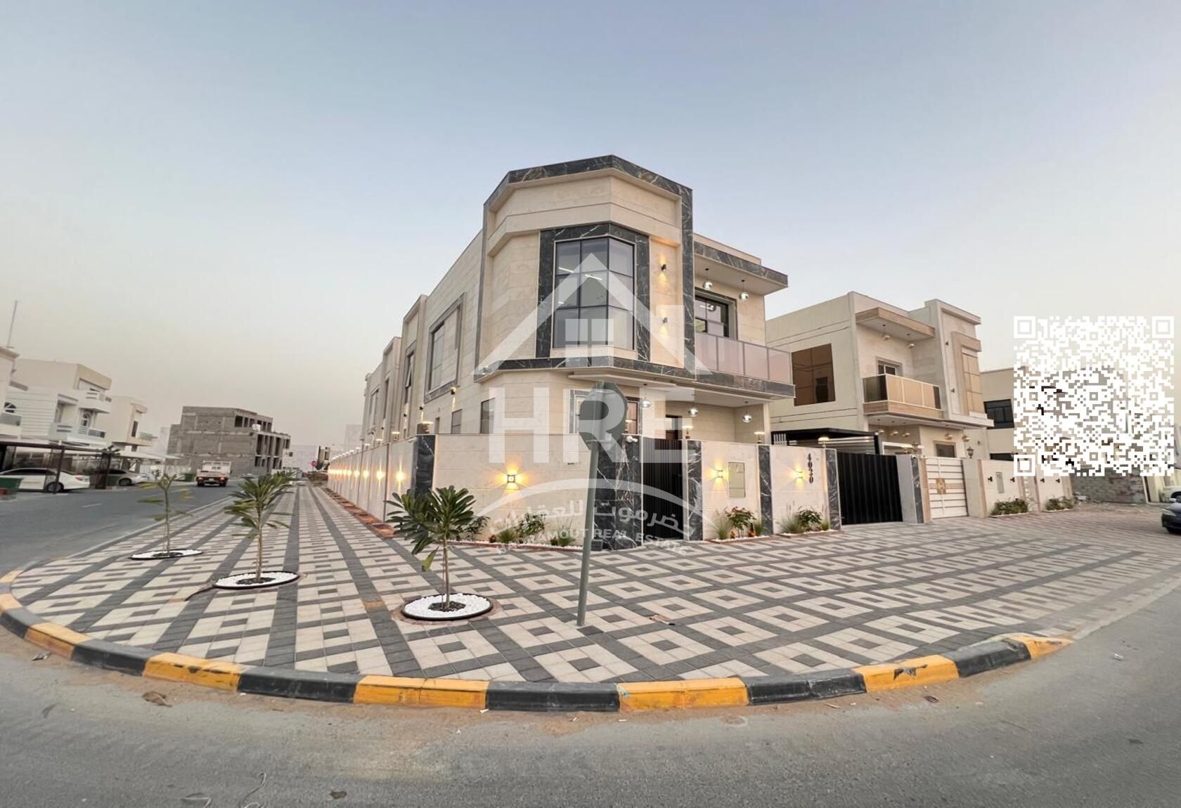 Luxury corner villa with a comprehensive warranty