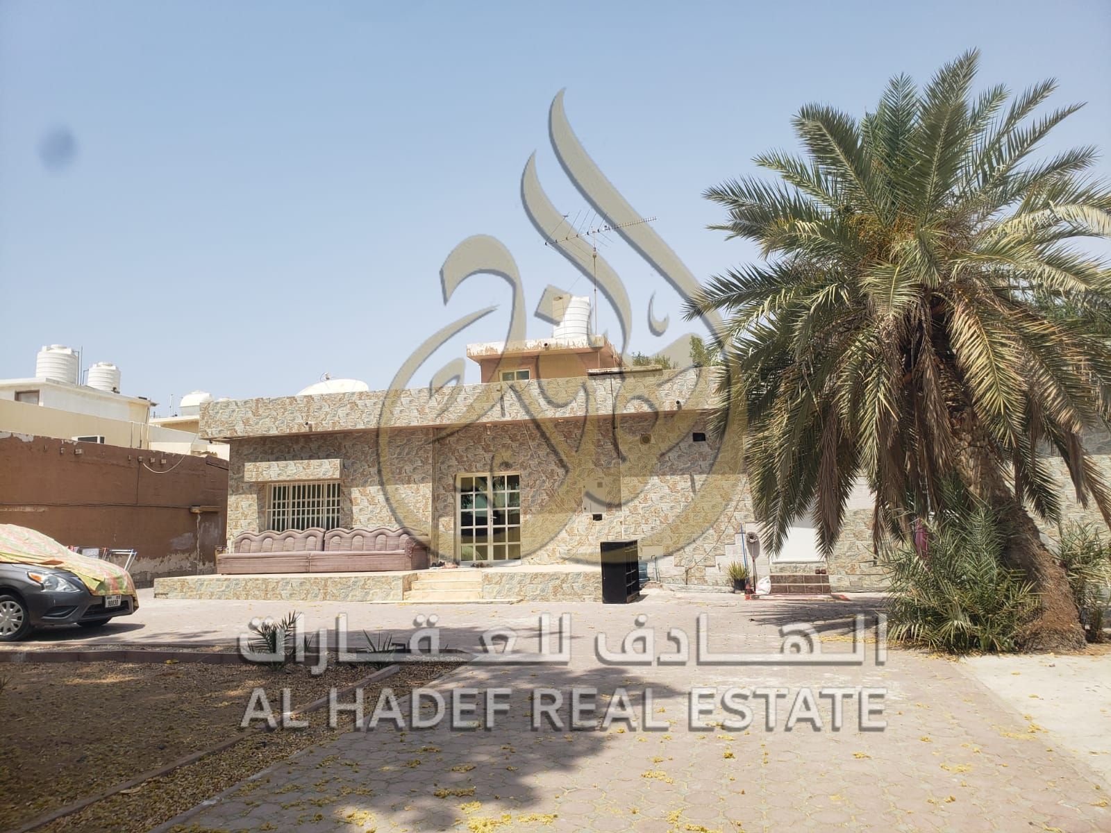 For Sale – House in Al Mansoura | Sharjah Land Area: 10,000 Sq. ft Property Details: 5 Bedrooms 5 Bathrooms Living Hall Maj