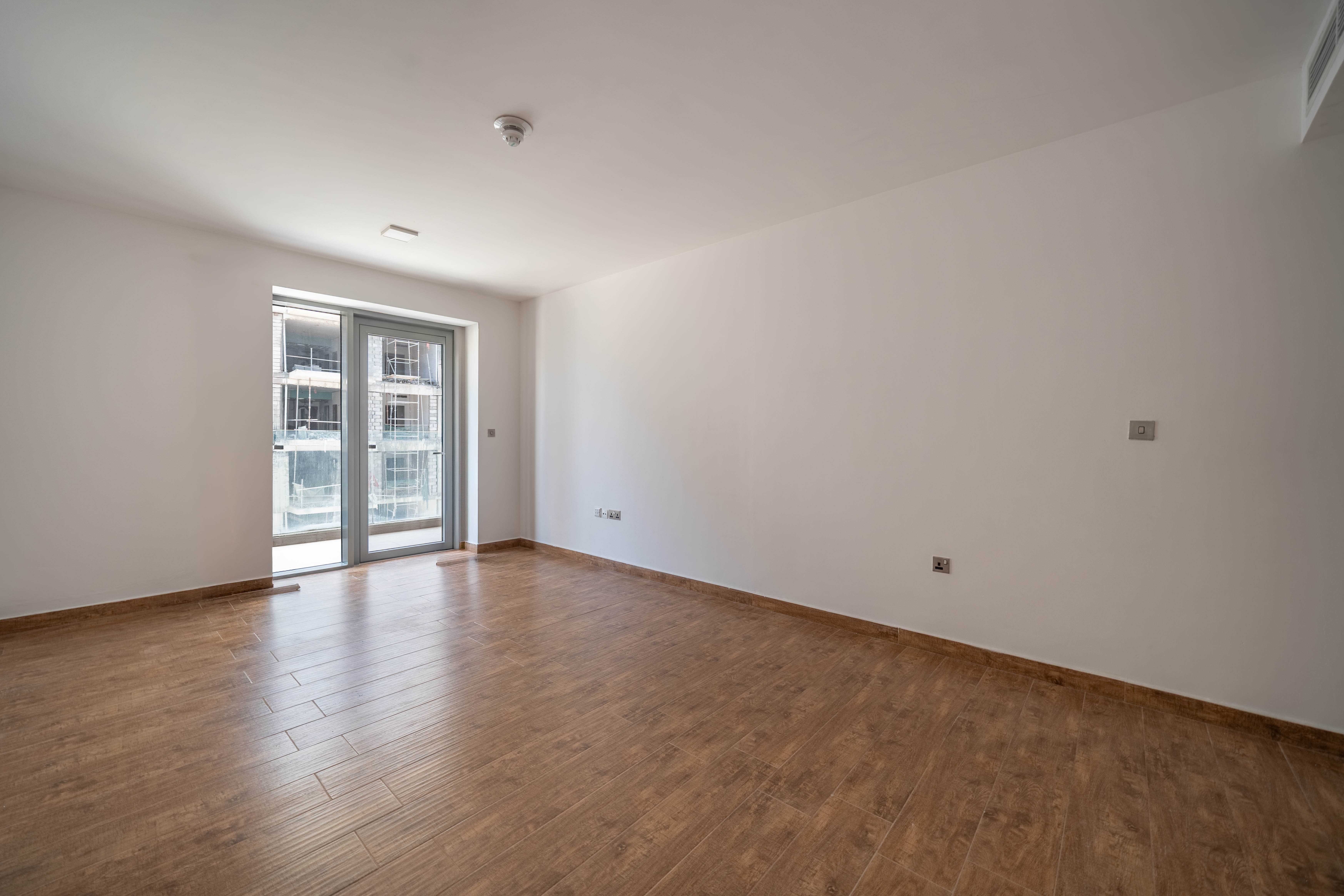 Spacious Layout | Unfurnished | Ready to move