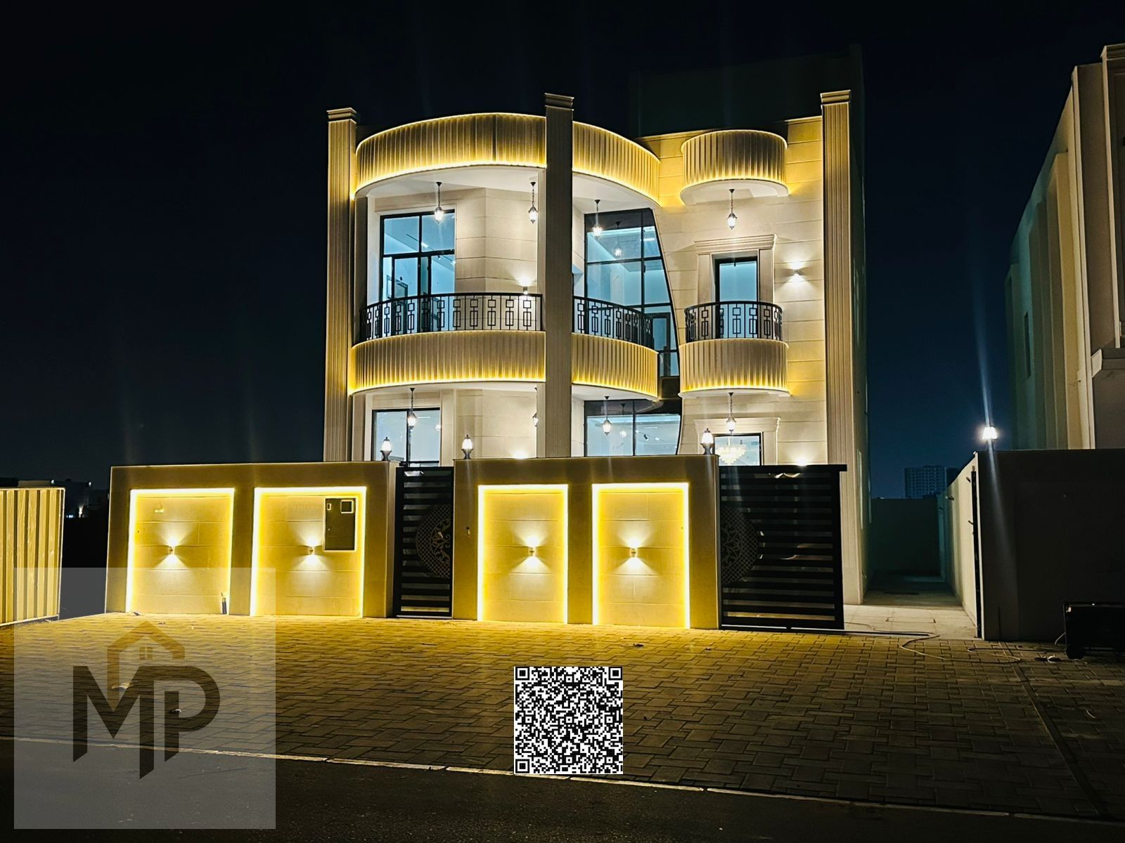 Luxury villa for sale in Al-Haliyo 2, elegant modern design | Spacious areas and luxurious finishes | Registration fees included |
