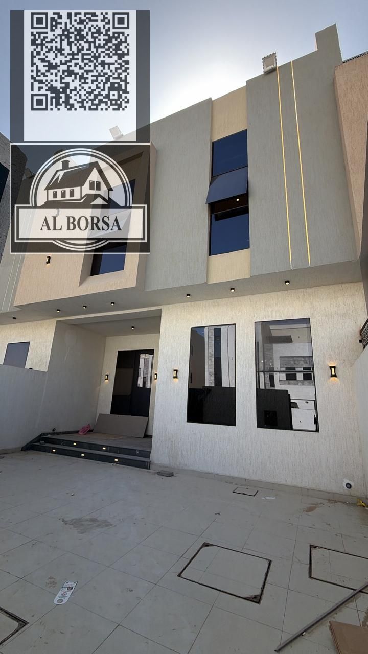 Villa for rent consisting of five rooms, a living room, a hall, and a maid's room. The villa has two floors.