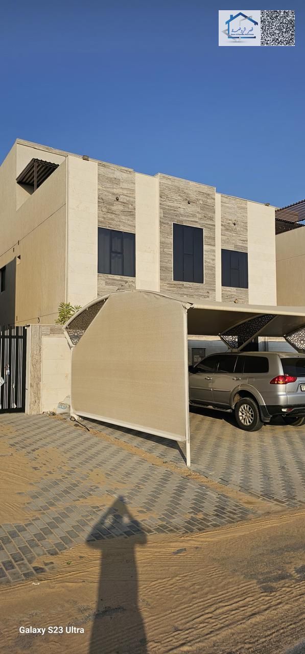 Commercial Use | Prime Location | Excellent Finishing | Suitable for Any Activity | Independent | Corner