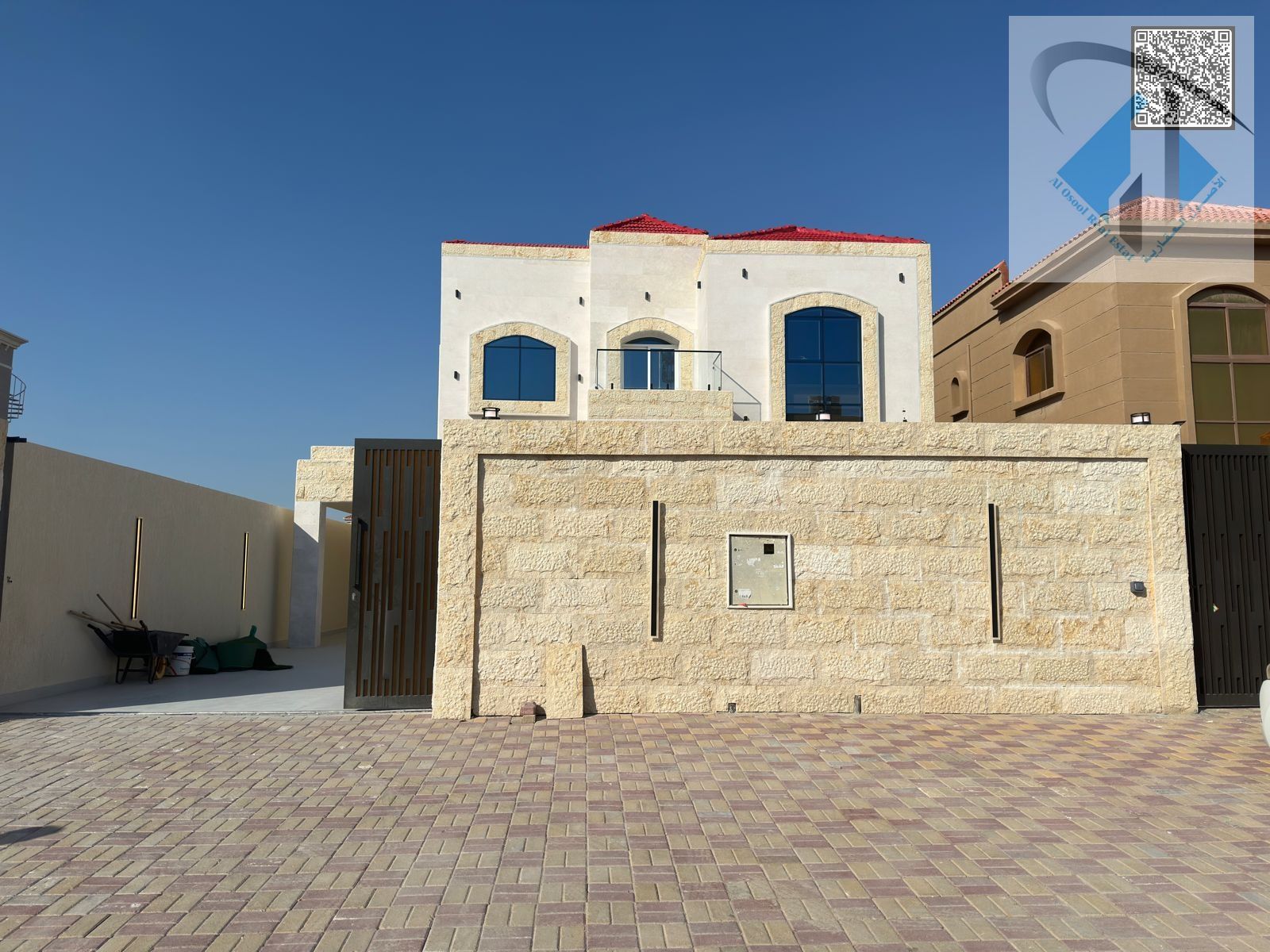 Luxury villa for sale in Ajman, Al Muweihat area, behind Nesto Hyper market Al Tallah price including electricity and air conditioning.