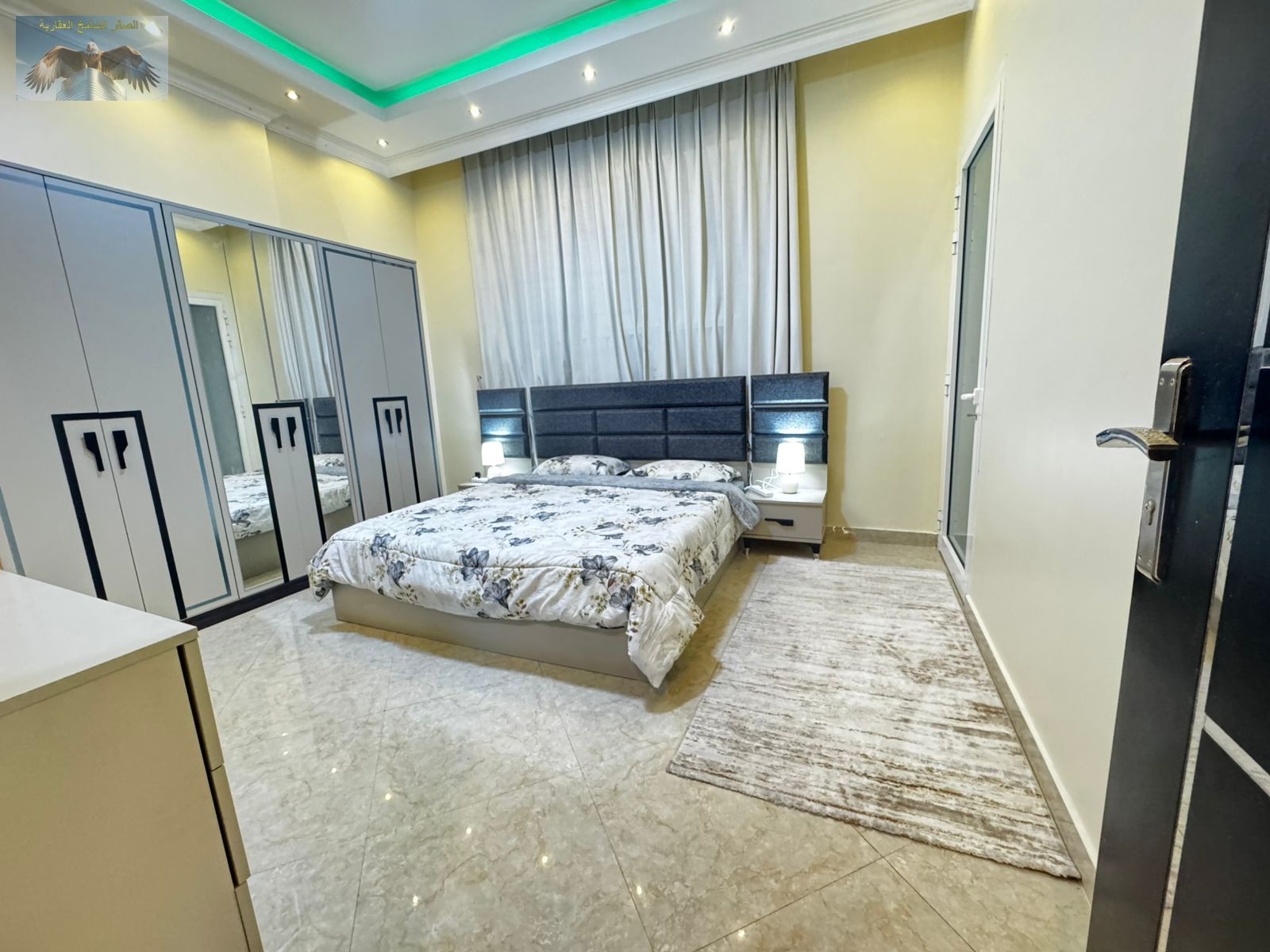 Luxurious fully furnished apartment with 3 bedrooms, a master room, and a living room, featuring central air conditioning and high-end furniture. Incl