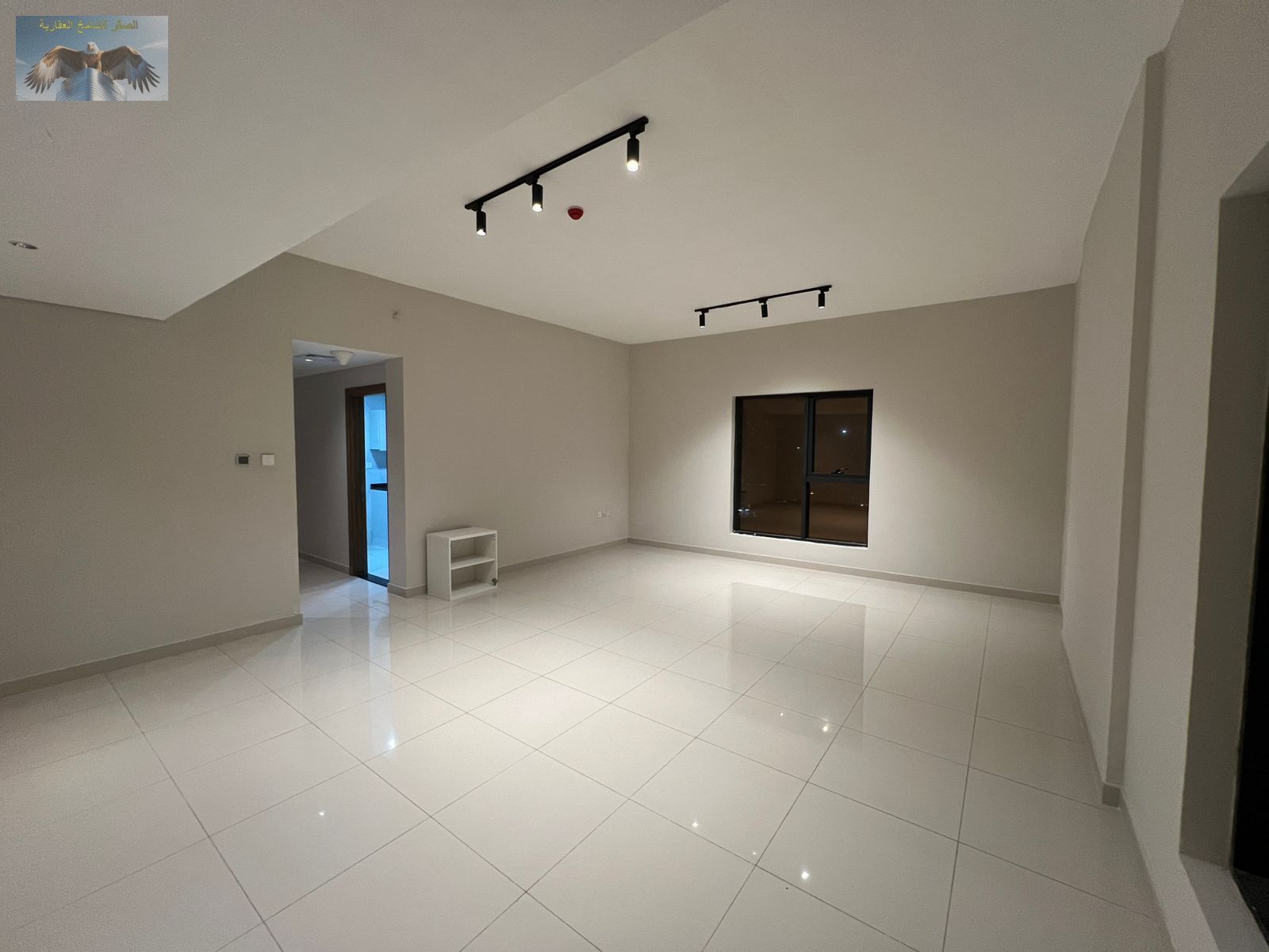 Second tenant, free parking, one month free, free gym, maid’s room, spacious layout, full open view, hotel-style tower entrance, super deluxe finishes
