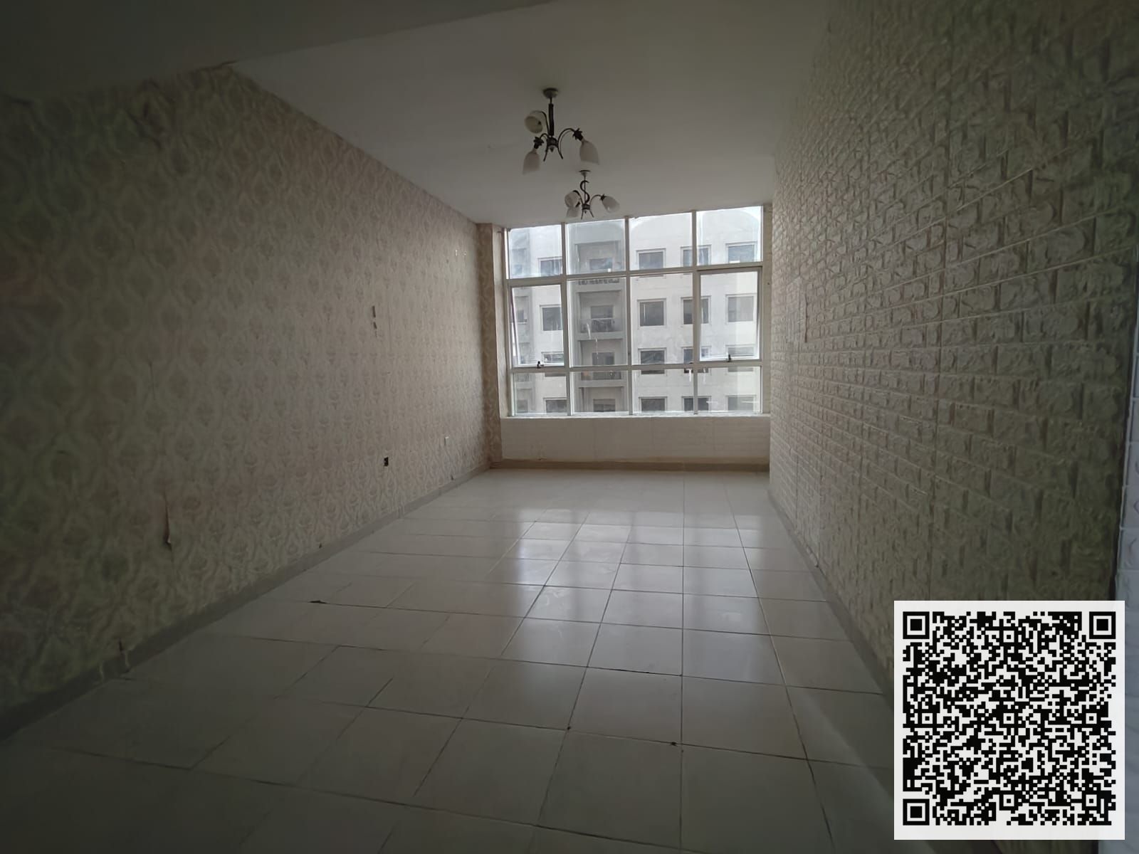 2 Bedroom Apartment and Living Room in Garden City Towers For Sale Spacious 2 bedroom apartment with living room in Garden City Towers, Ajman Sellin