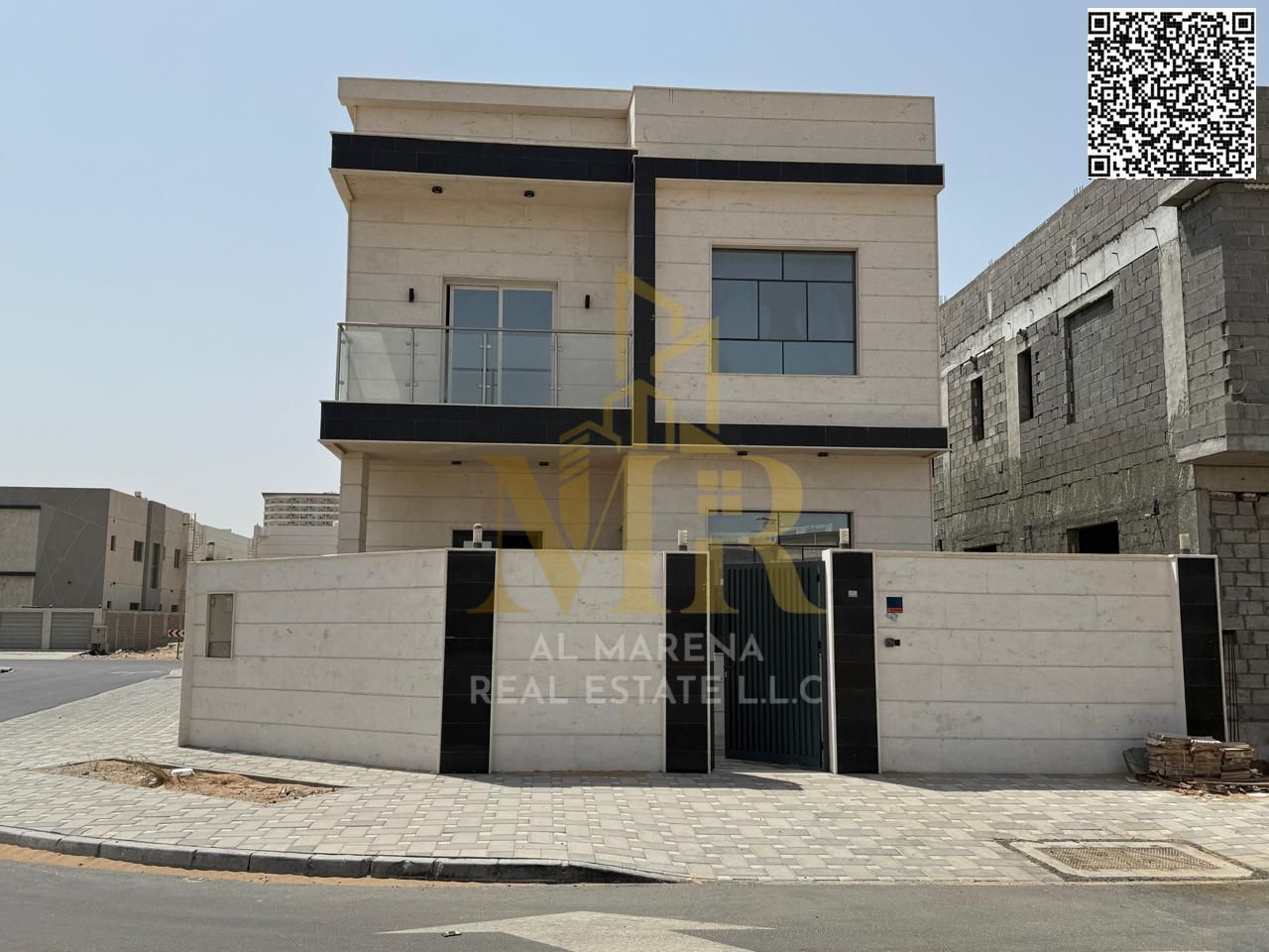 Own your dream villa and invest in a luxurious villa in the heart of Al-Amrah with elegant finishing.