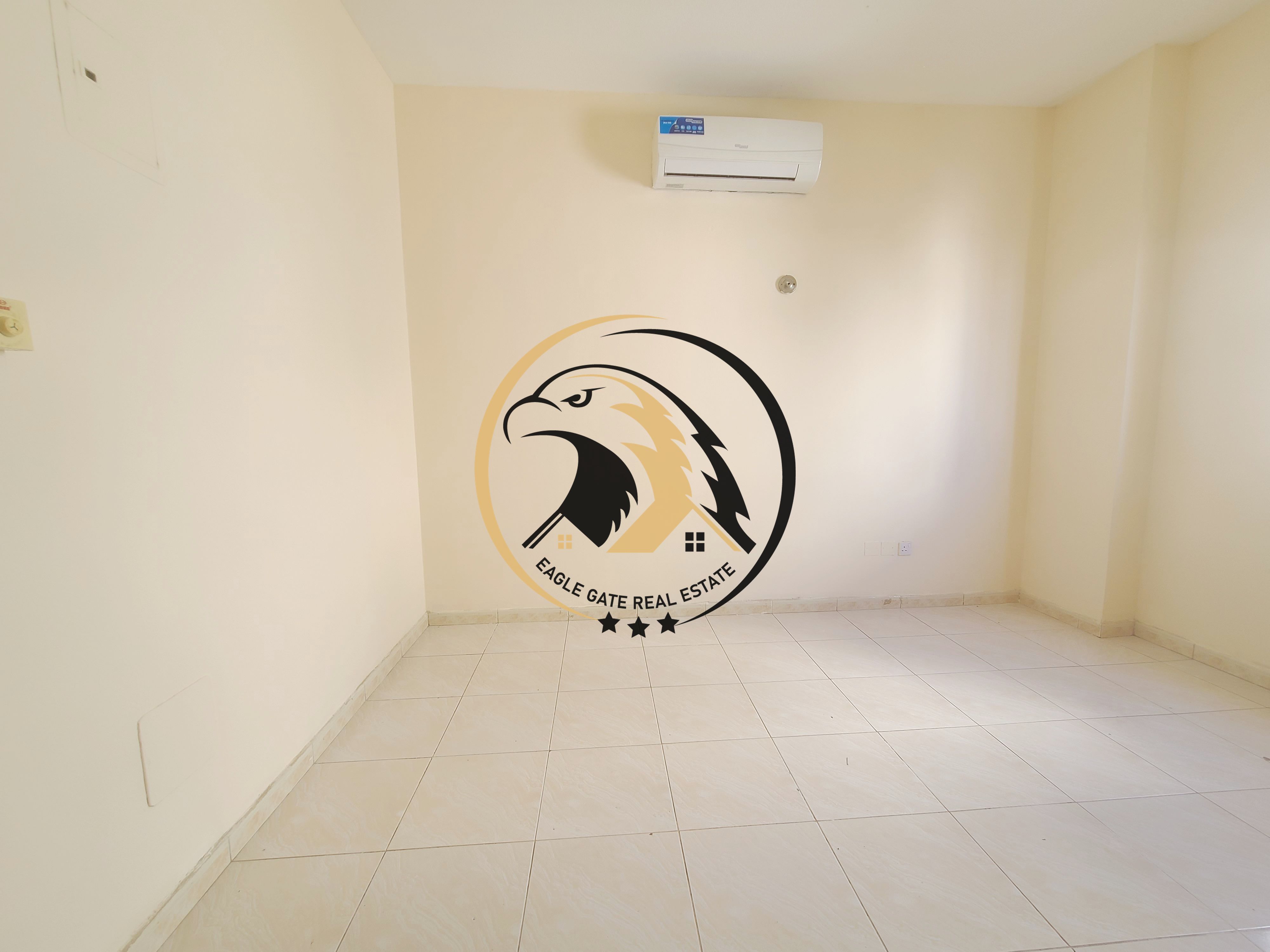 I have Spacious lavish studio Available For Asian Family in Muwaileh Sharjah