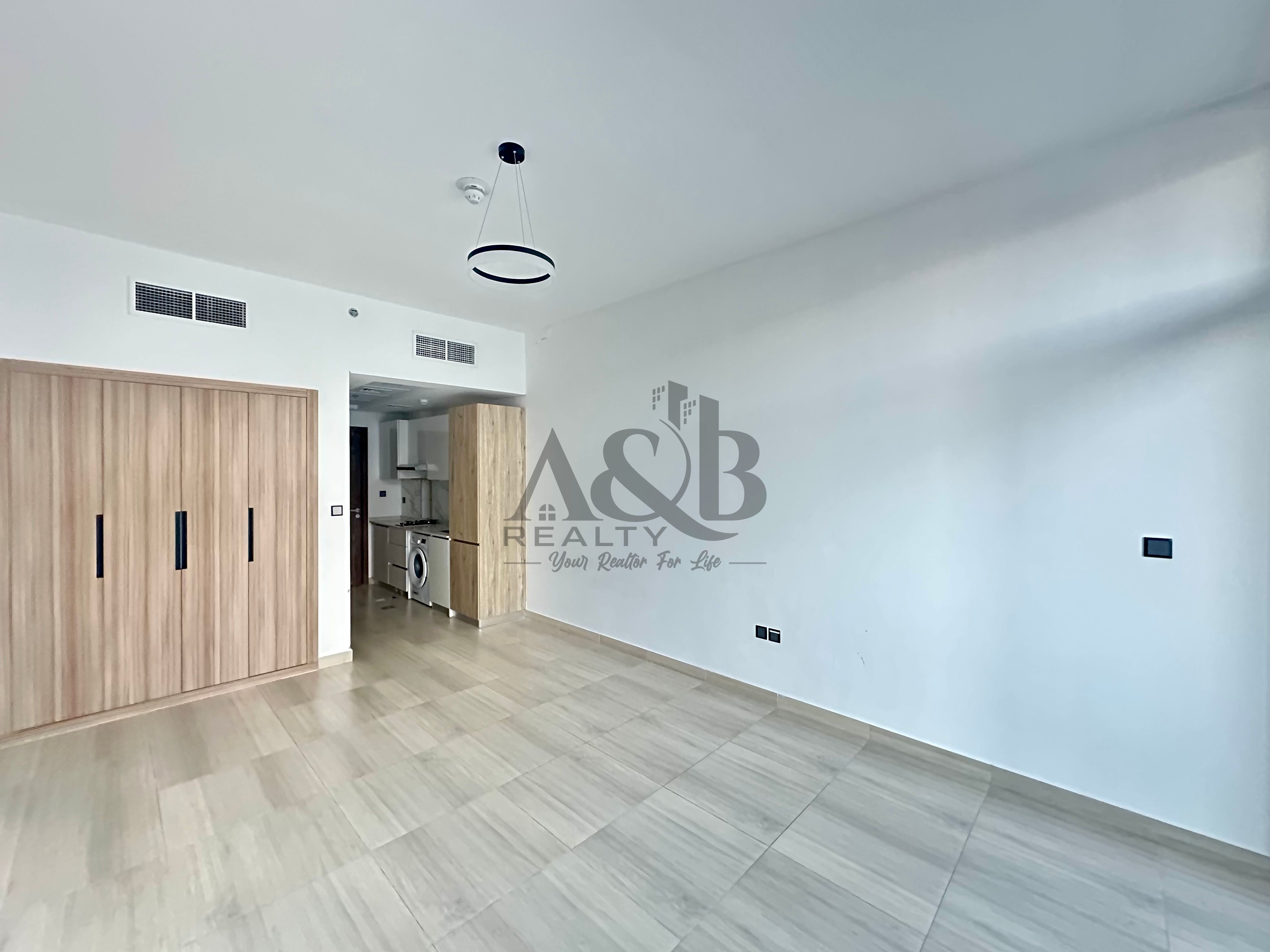 SPACIOUS | MODERN FINISHING | KITCHEN APPLIANCES