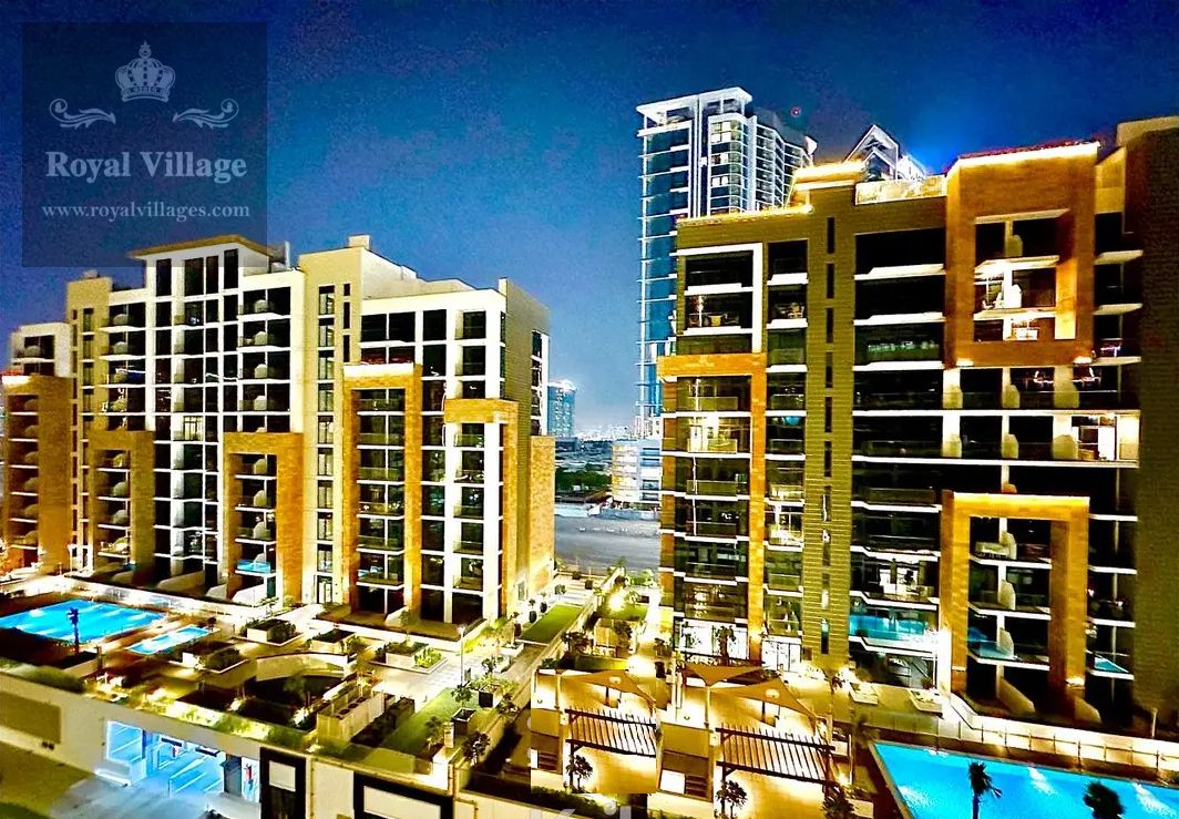 Meydan Azizi riviera 42 -balcony pool view