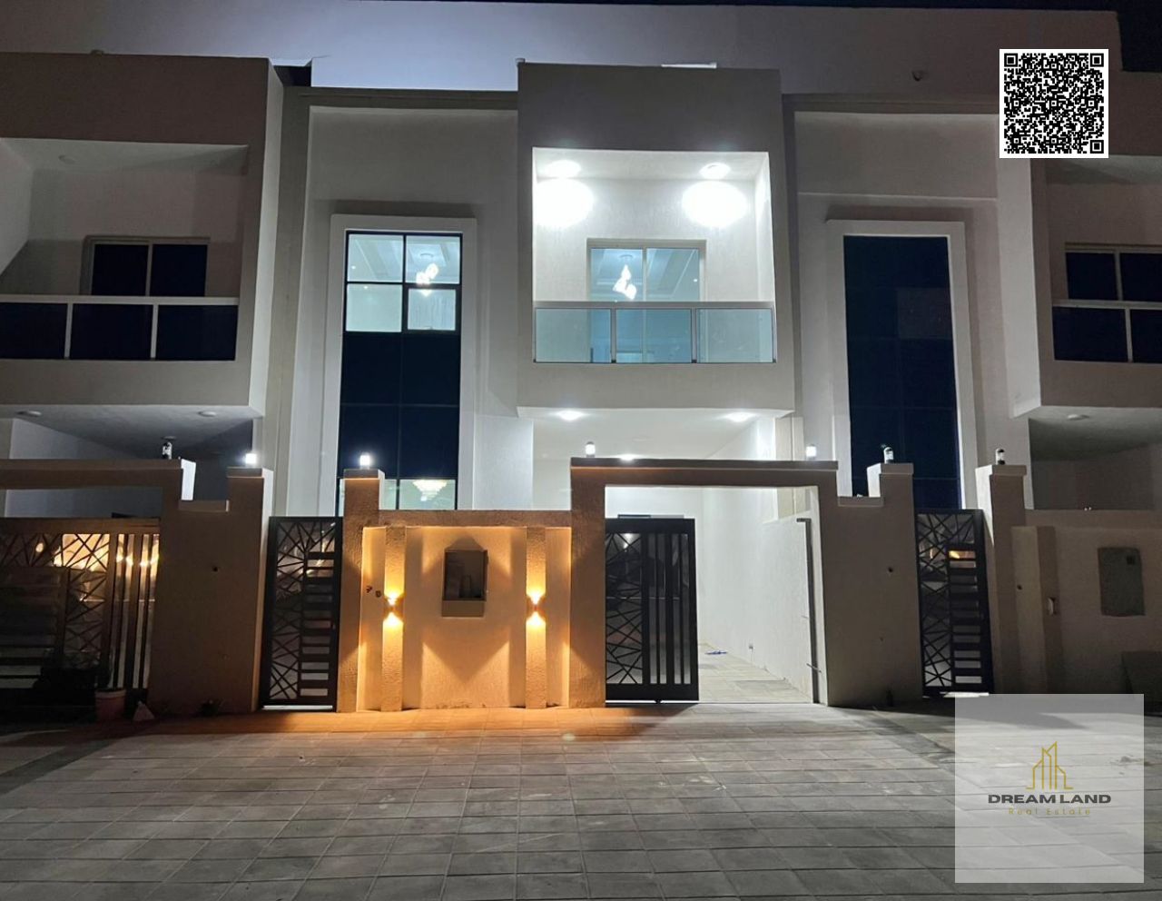 The price includes registration fees. A wonderful townhouse with available parking, consisting of 4 master bedrooms with built-in wardrobes and a terr
