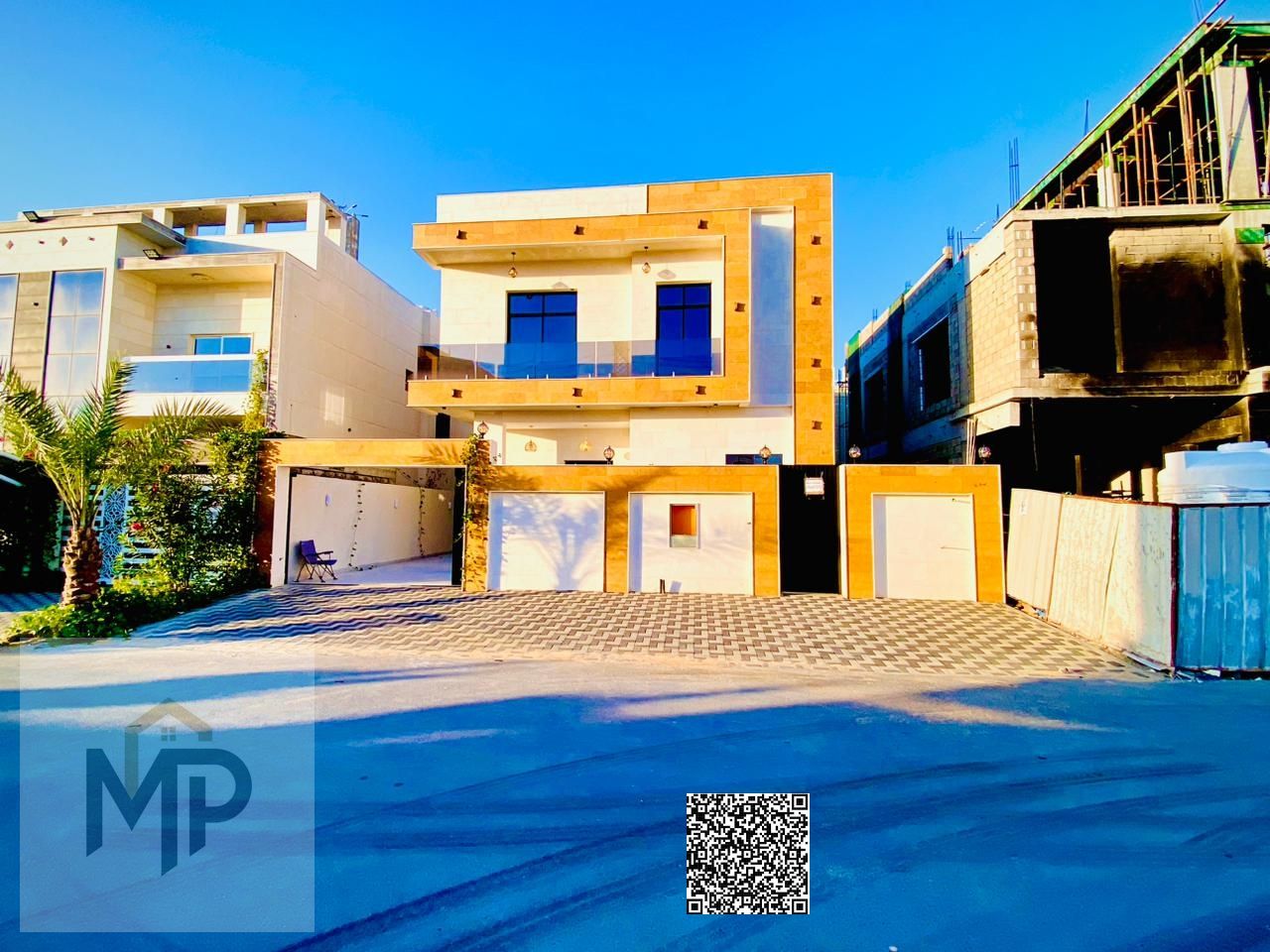 A luxury villa for sale in Al Yasmine containing 5 master bedrooms and high-end finishes, opposite the mosque