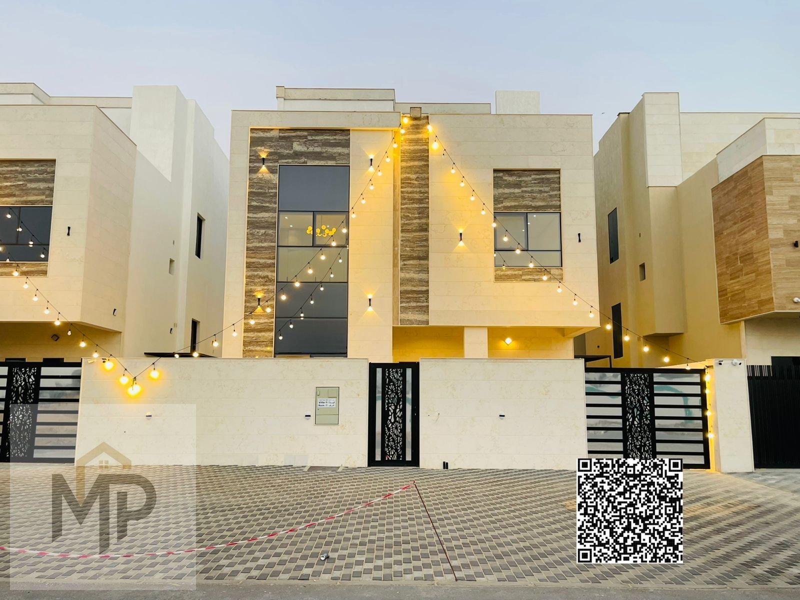 Two-storey villa with roof for sale at an attractive price opposite the mosque, including registration and title fees. Freehold ownership available