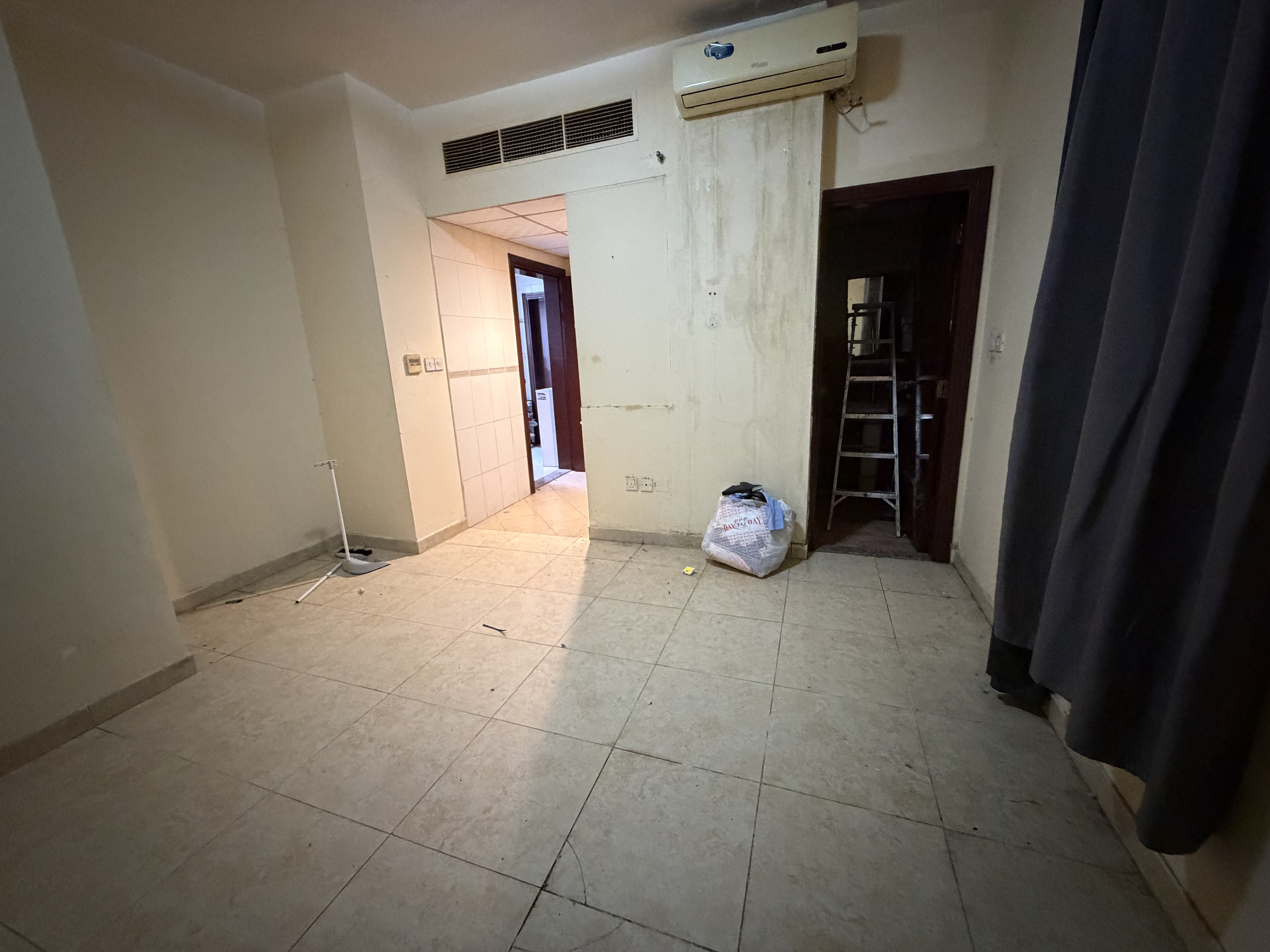 Ready to move studio with separate kitchen space near corniche in just 15k