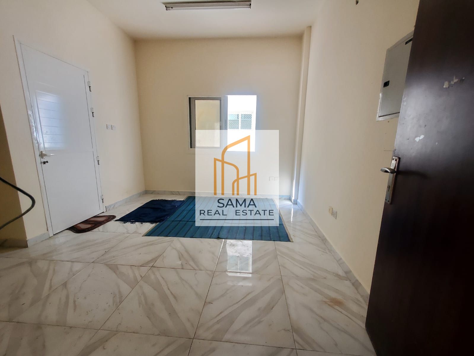 Spacious Studio For Families || Neat And Clean Family Building || Near Park