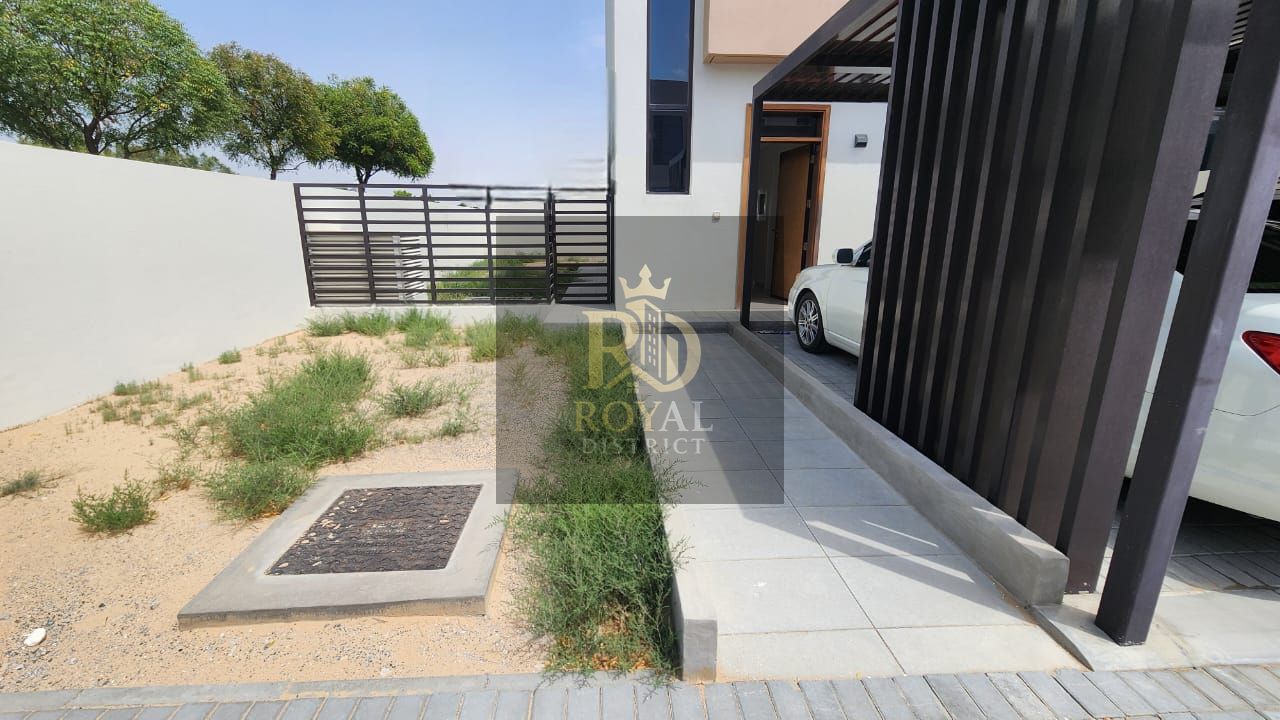 LUXURIOS TOWN HOUSE | FLEXIBLE INSTALLMENT | HIGH ROI | PRIME LOCATION