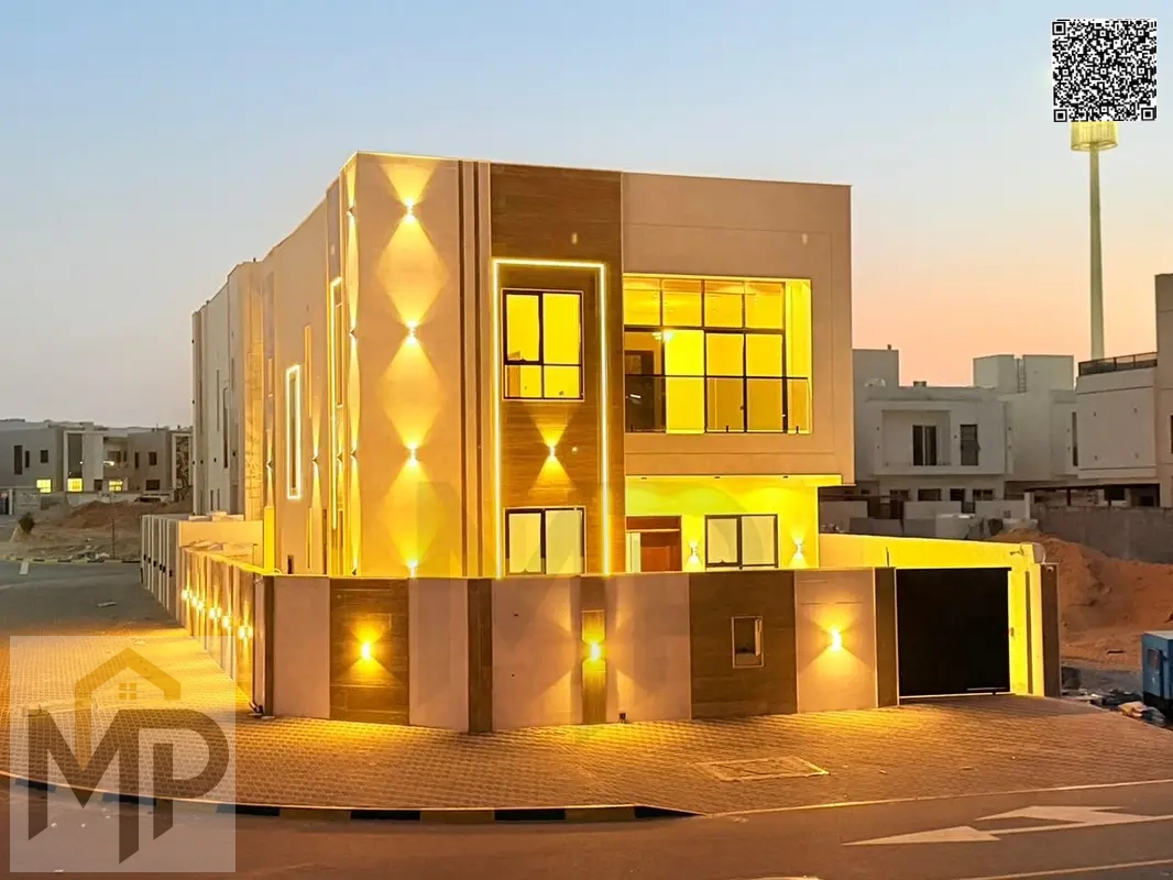 Luxury villa in Al Amrah, spacious land, elegant construction, freehold ownership for all nationalities