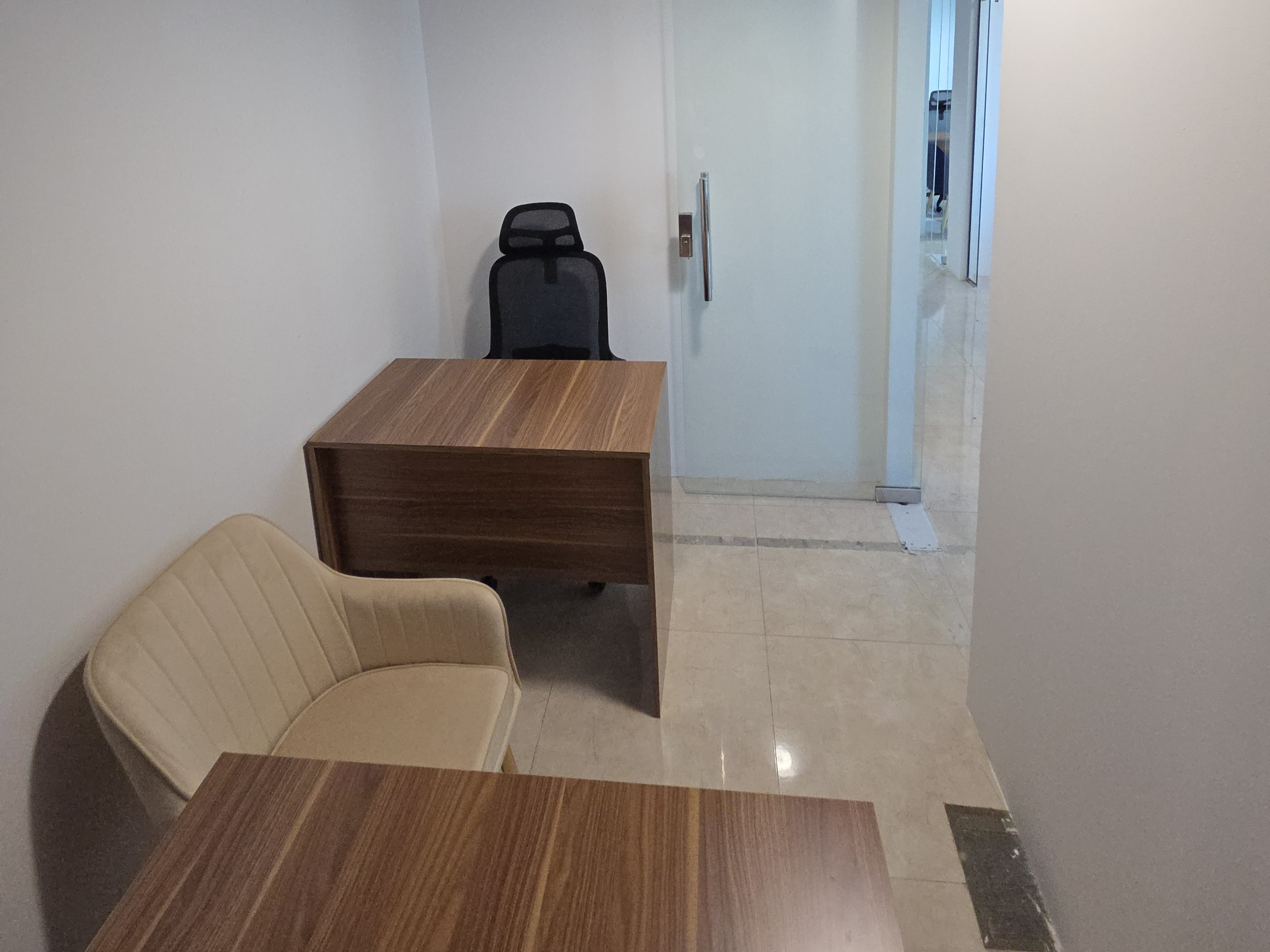 Prime Location | No Bills | Flexible Payments | Vacant.