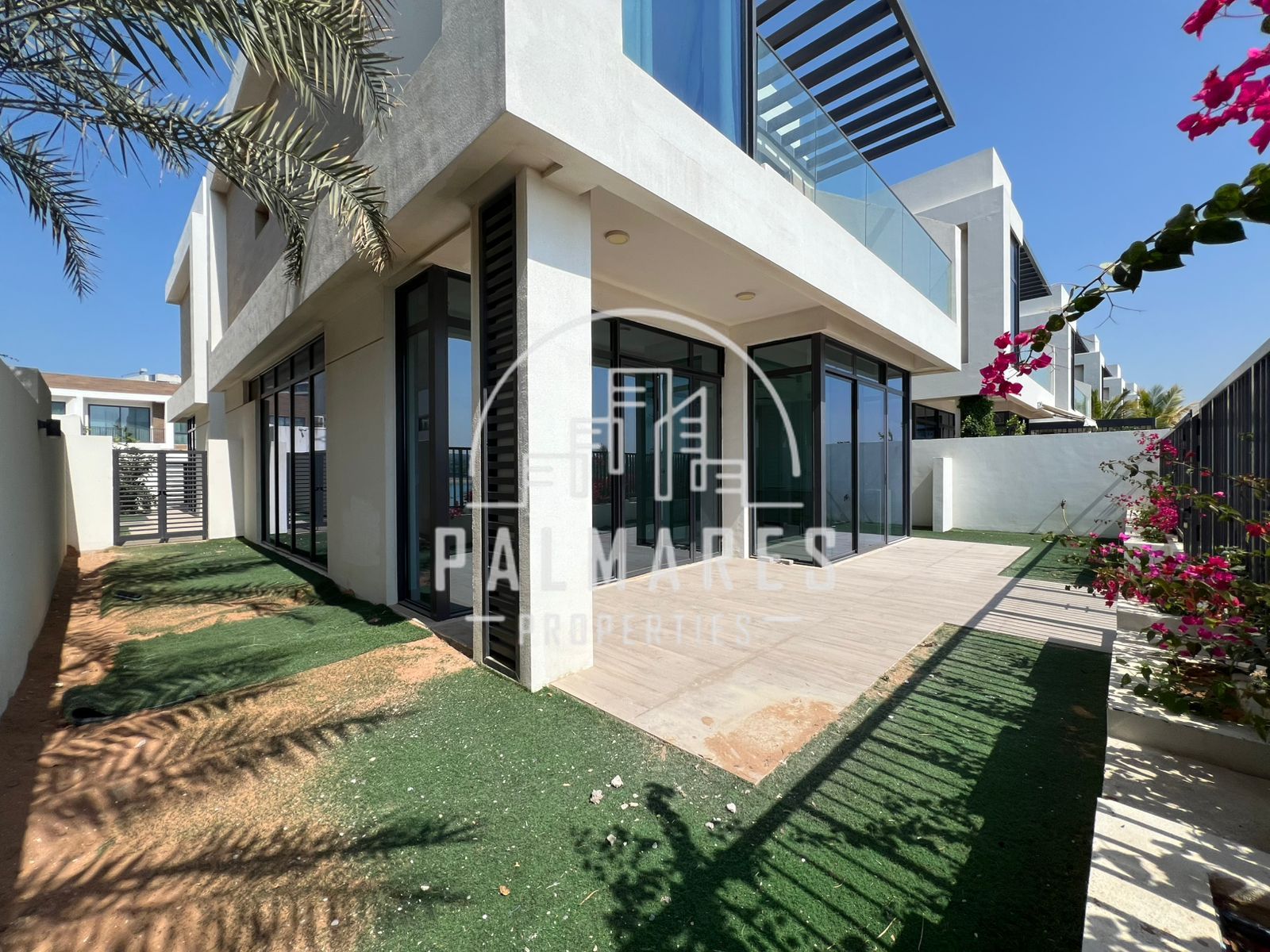 Luxury Beachfront | Sea View | Private Garden