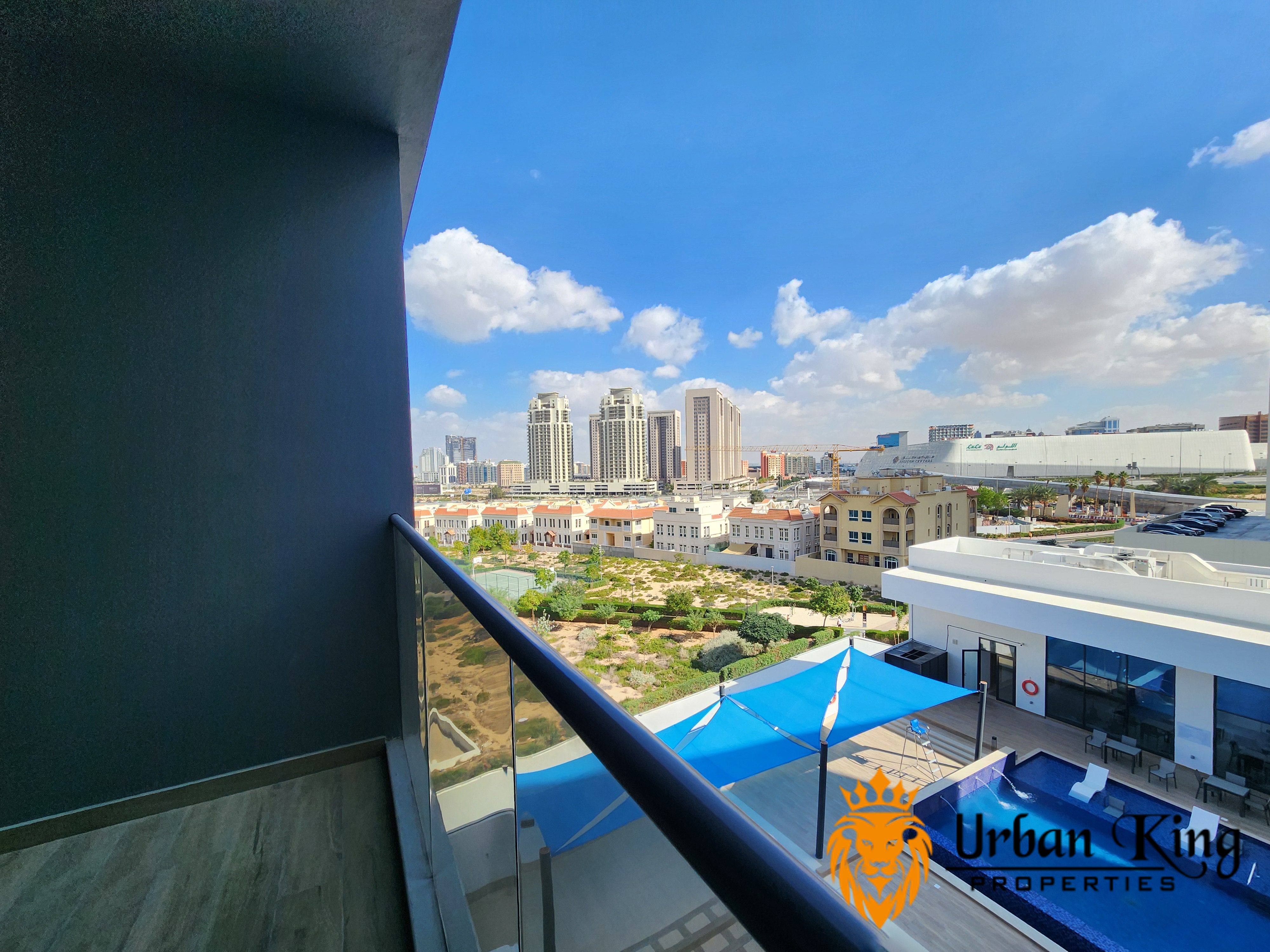 Like New | Higher Floor | Vacant Layout
