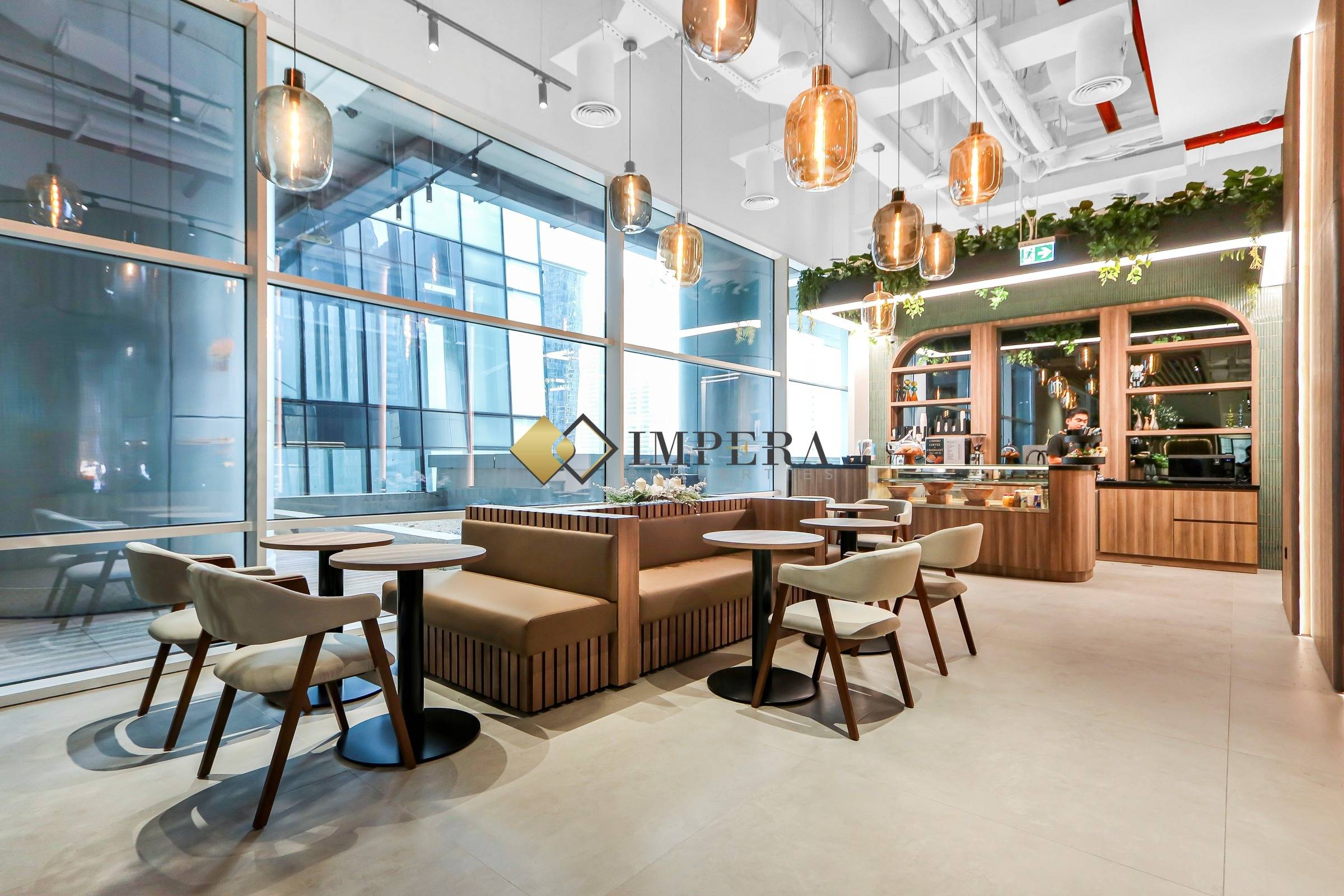 LUXURIOUS | METRO | FURNISHED | VACANT