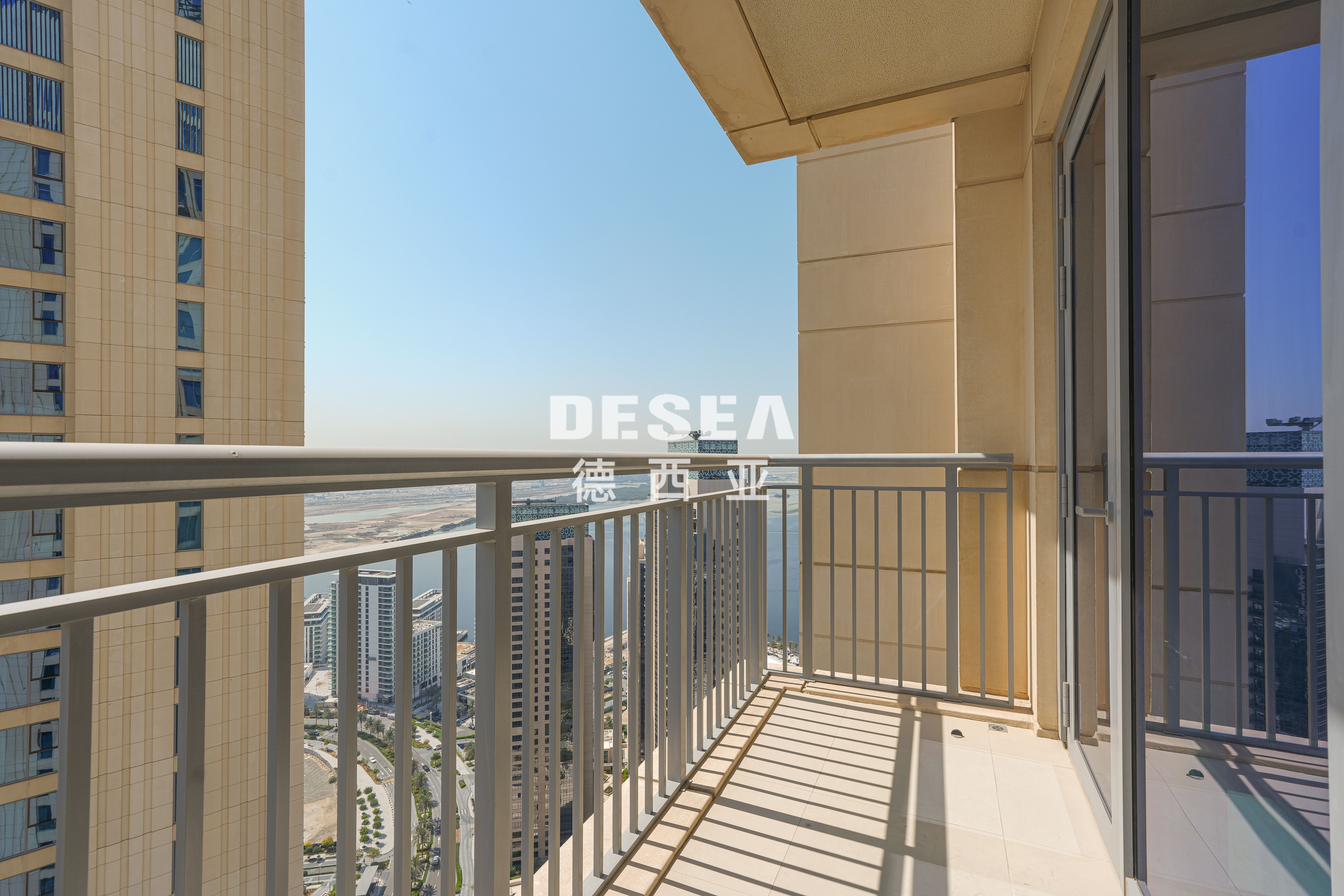 Vacant | Partial Sea Views | Spacious Layout
