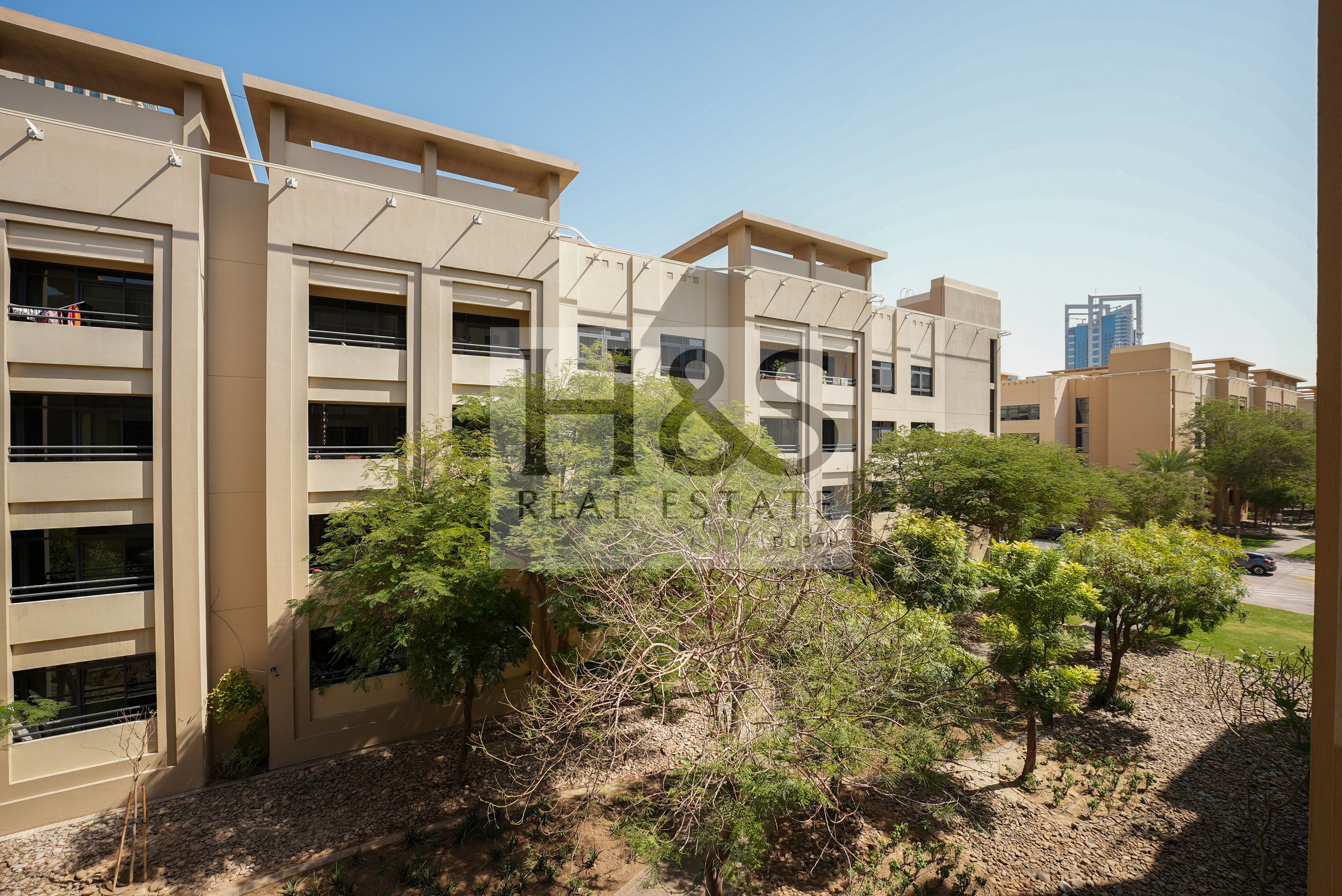 GREEN COMMUNITY VIEW |FURNISHED 3 BHK | SPACIOUS